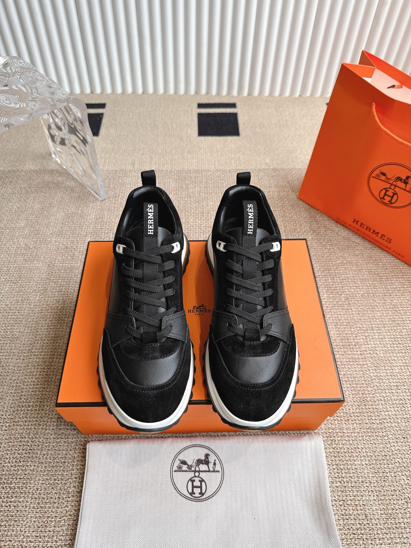 High-Quality Hermes Emermaze Real Shoes: Zenapa Calves, Velvet Kyoto, Silk Tarp, TPU Bubble Rubber - 图片 2