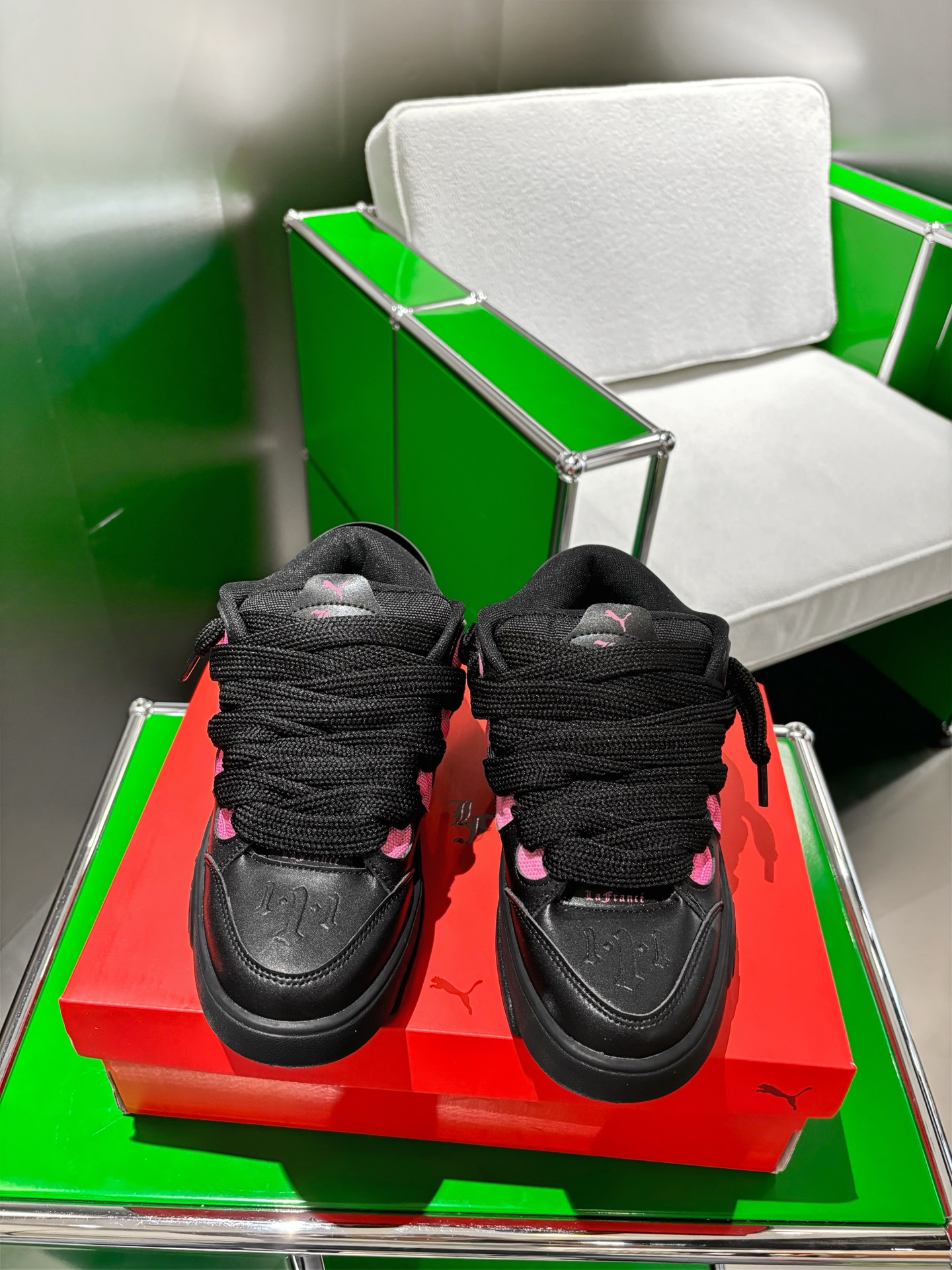 NO:484763,Top version LANVIN x Puma Langfan x Puma Bread Shoes Ins Xiaohongshu's popular hits, and the king of single products and celebrities are keen on. Street-fried artifacts, trendy fashion, the king of cost-effectiveness, and Heavy Industry has created 11 replica codes 36-45, casual shoes/sports shoes, sneakers19860909顶级版本 LANVIN x Puma 浪凡 x 彪马面包鞋 Ins小红书热门爆款来袭,王炸单品众明星网红热衷款.炸街神器、潮流时尚 、性价比之王、重工打造11复刻码数36-45,休闲鞋/运动鞋,sneakers,Women's Shoes