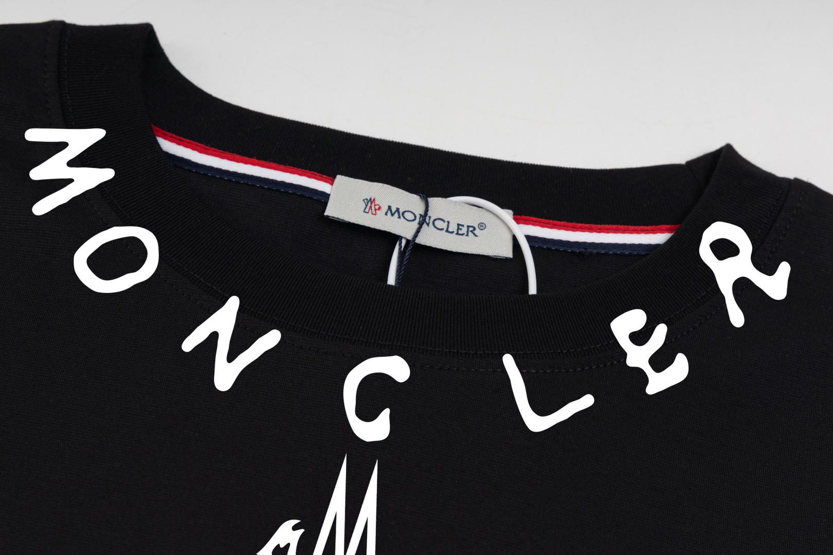 Moncler Men's Short Sleeve T-Shirt with 3D Logo Print - Premium Cotton Tee 5 o 1ifmf8ucbeupn7tntu32g69k2