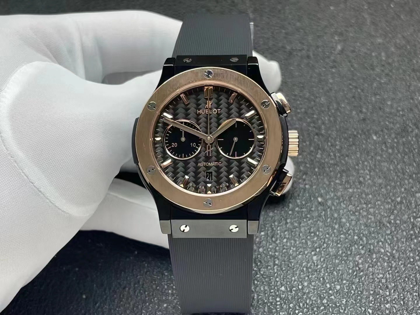 NO:741671,Hublot Hublot CLASSIC FUSION series, 45mm in diameter, 316L stainless steel case, wear-resistant sapphire glass, Swarovski diamond inlay, equipped with imported multifunctional chronograph movement, restores all original functions, resonates in different time and space, such as painting, music, timepieces, the unique HUBLOT is best suited for the unique, classic fusion chronograph watch.,,swarovski19860909宇舶hublot恒宝表经典融合CLASSIC FUSION系列,直径45mm,表壳316L精钢,耐磨蓝宝石玻璃,施华洛世奇钻石镶嵌,进口搭载进口多巧能计时机芯,还原原装所有功能,在不同的时空共鸣,如绘画,如音乐,如时计,独一无二的HUBLOT最配独一无二的他,经典融合计时腕表.,,swarovski,Watch