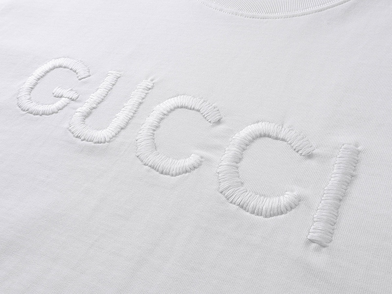 Gucci古驰 25ss 立体净色刺绣圆领T恤
