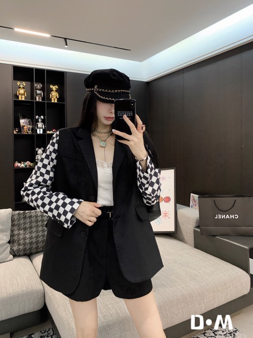 Contrast Lapel Blazer, Geometric Print, Casual Loose Fit Suit Jacket 1 Contrast Lapel Blazer, Geometric Print, Casual Loose Fit Suit Jacket