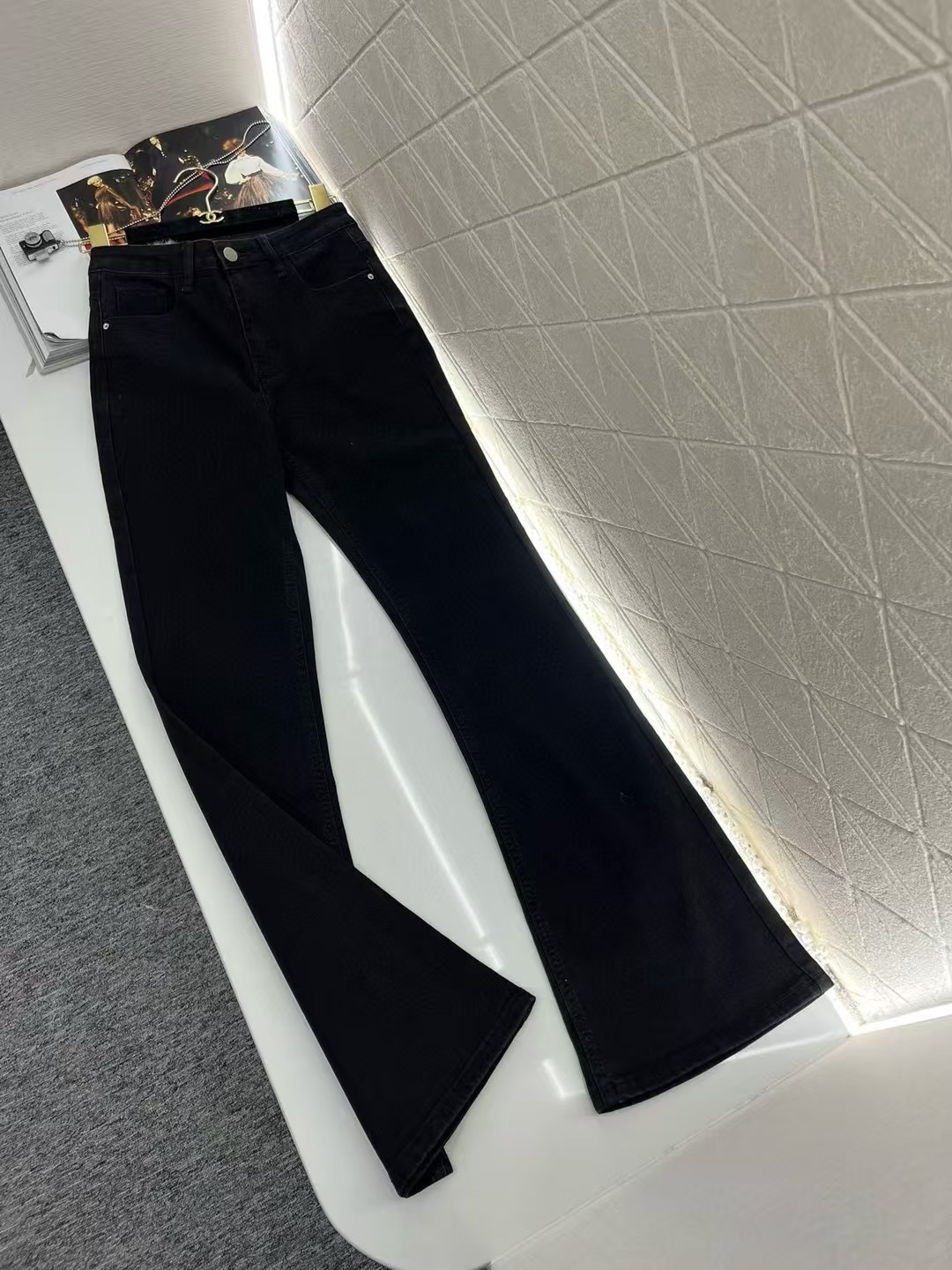 Chanel 2025 Ski Collection Flared Jeans with Plush Logo - Black Denim 3 i1731767399 1401 2