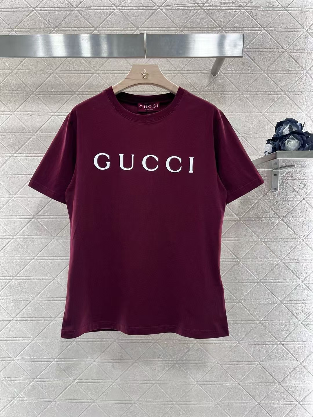 Gucci Printed Cotton T-Shirt - Round Neck, Short Sleeves, Slim Fit