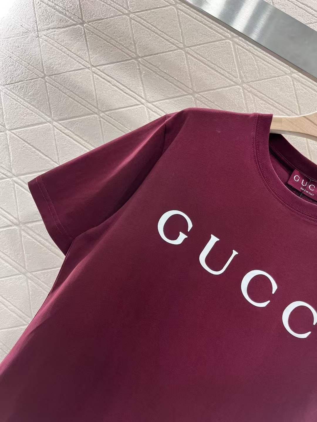 Gucci Printed Cotton T-Shirt - Round Neck, Short Sleeves, Slim Fit 9 i1735827474933 9992 0 7