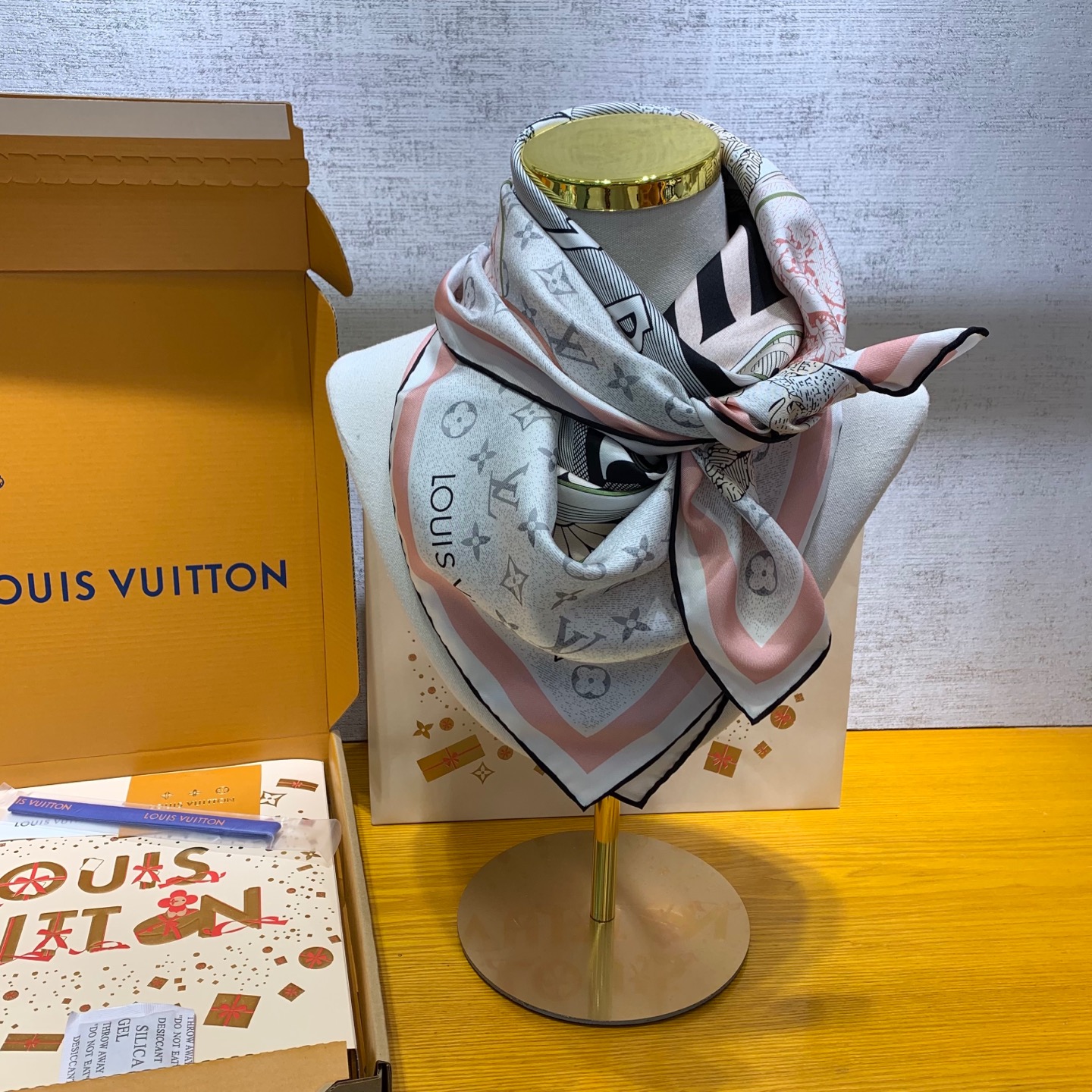 Louis Vuitton Women's Silk Scarf - Grey & Pink Poster Design, 90x90cm 2 i1737452782794 4257 0 4