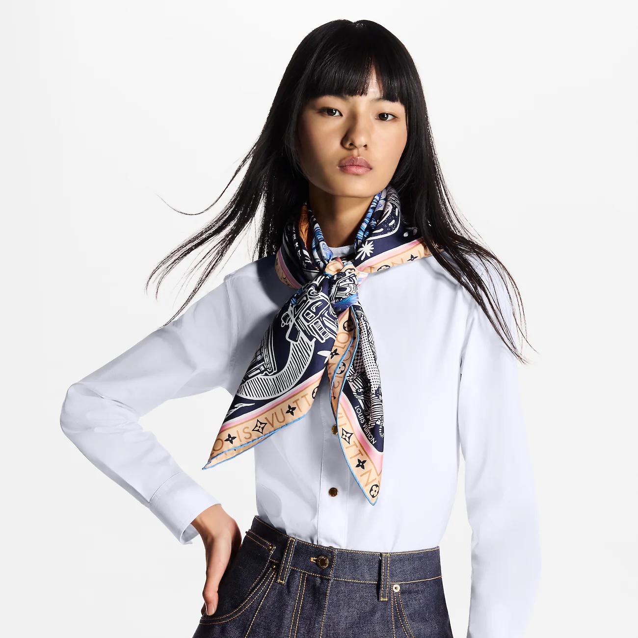 Louis Vuitton Jardin Blue Silk Square Scarf - 90x90cm 3 i1744699095193 4914 0 5