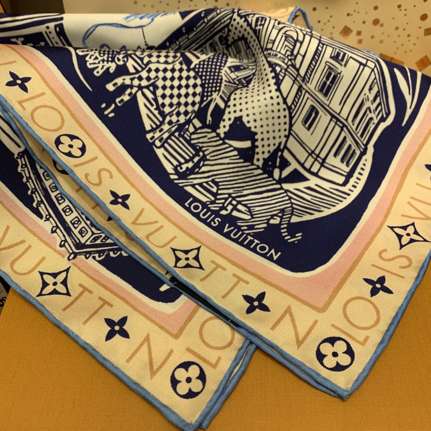 Louis Vuitton Jardin Blue Silk Square Scarf - 90x90cm 10 i1744699099958 563 0 8