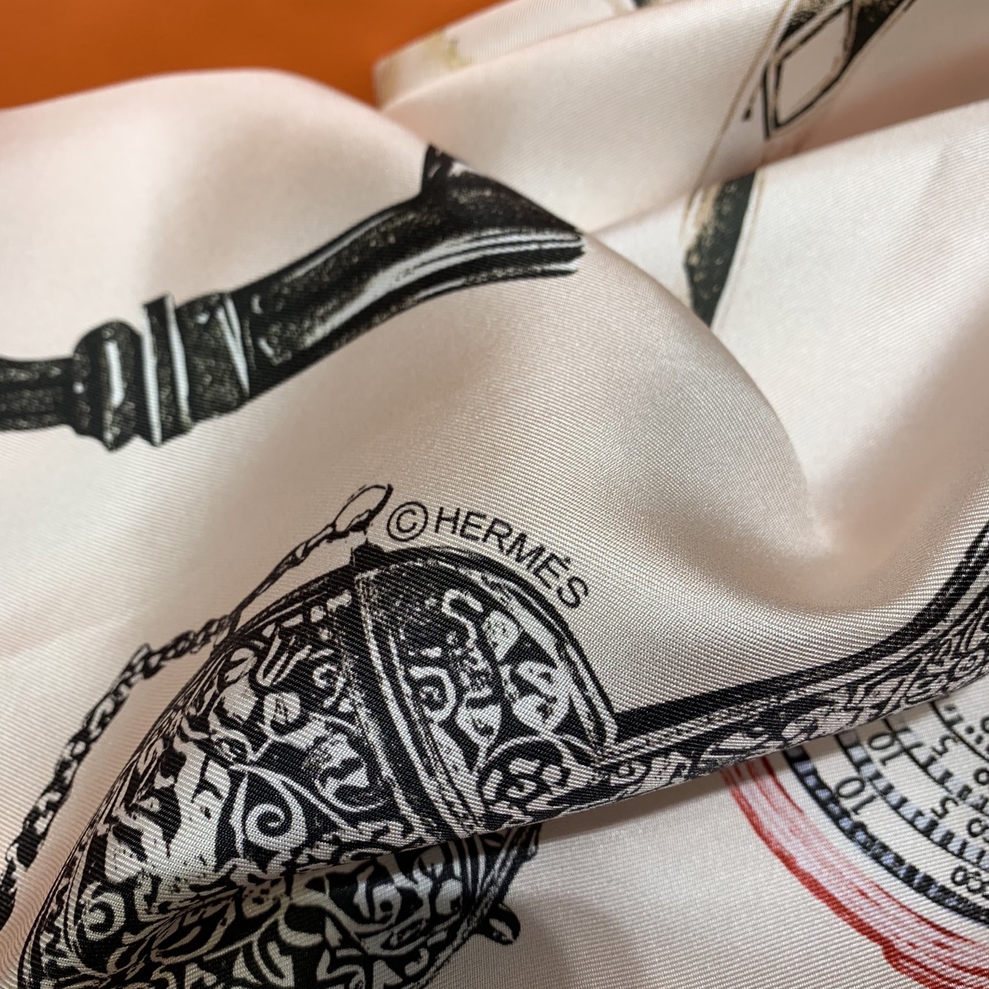 Hermès 90cm Pink Silk Twill Scarf - Hand-Rolled Edges, Luxury Women's Accessory 9 i1747207730769 4760 0 7