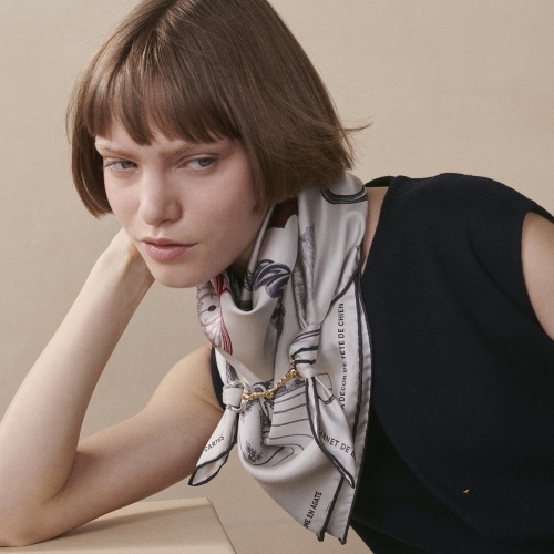 Hermès 100% Twill Silk Scarf 90*90cm Hand-Rolled Edges - White 1 Hermès 100% Twill Silk Scarf 90*90cm Hand-Rolled Edges - White