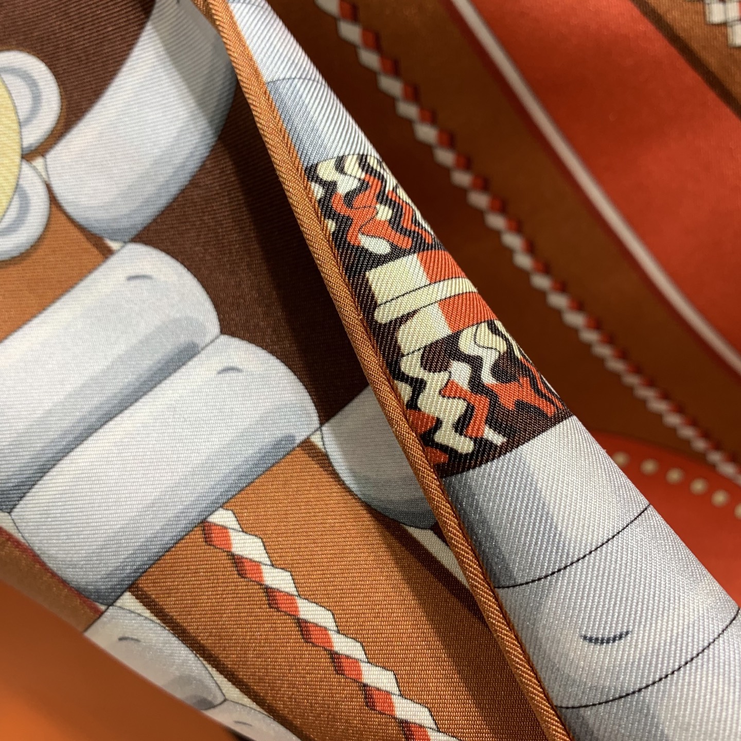 Hermès 100% Twill Silk Scarf, 90*90cm, Hand-Rolled Edges, Orange 8 i1754900291764 734 0 6