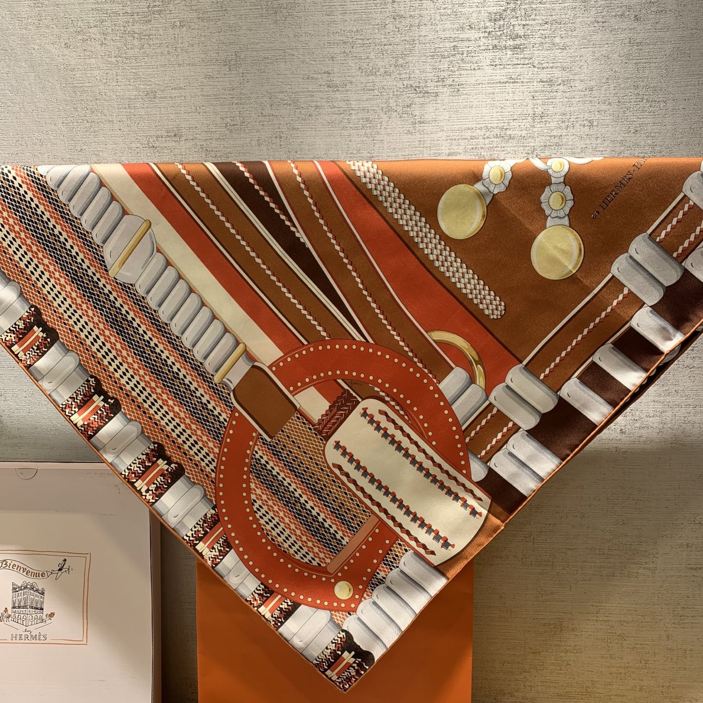 Hermès 100% Twill Silk Scarf, 90*90cm, Hand-Rolled Edges, Orange 7 i1754900291814 3539 0 5
