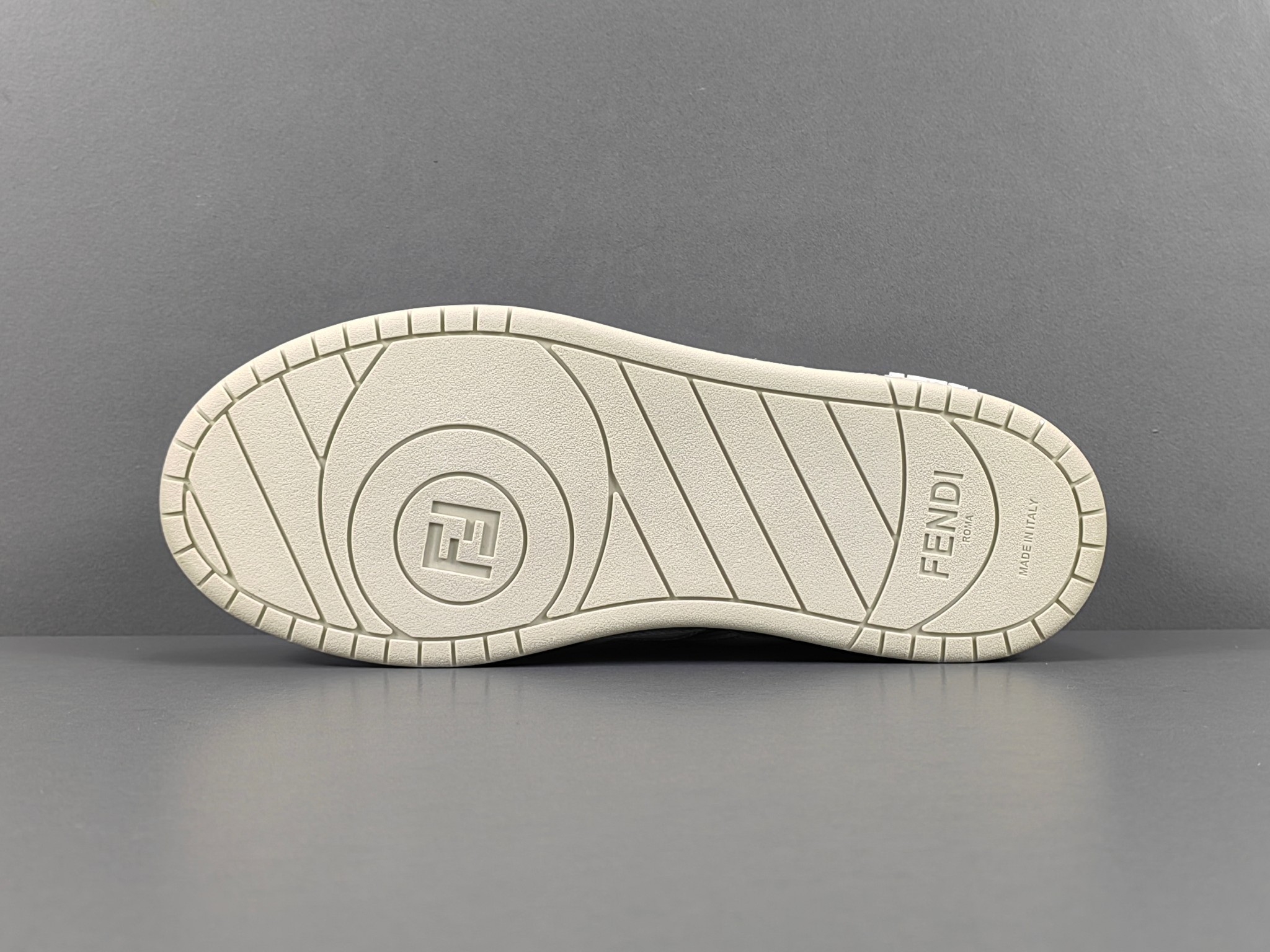 FENDI SHOE P Channel Advantage Wholesale Available — photo 7