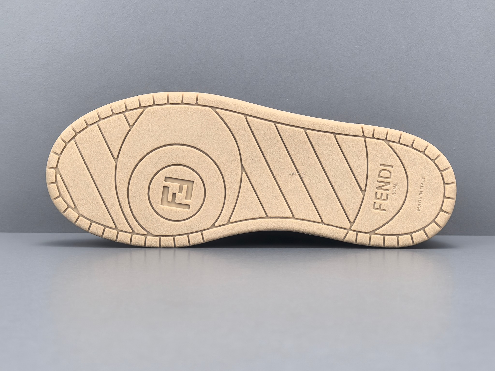 FENDI SHOE PChannel Advantage Wholesale Available — photo 7
