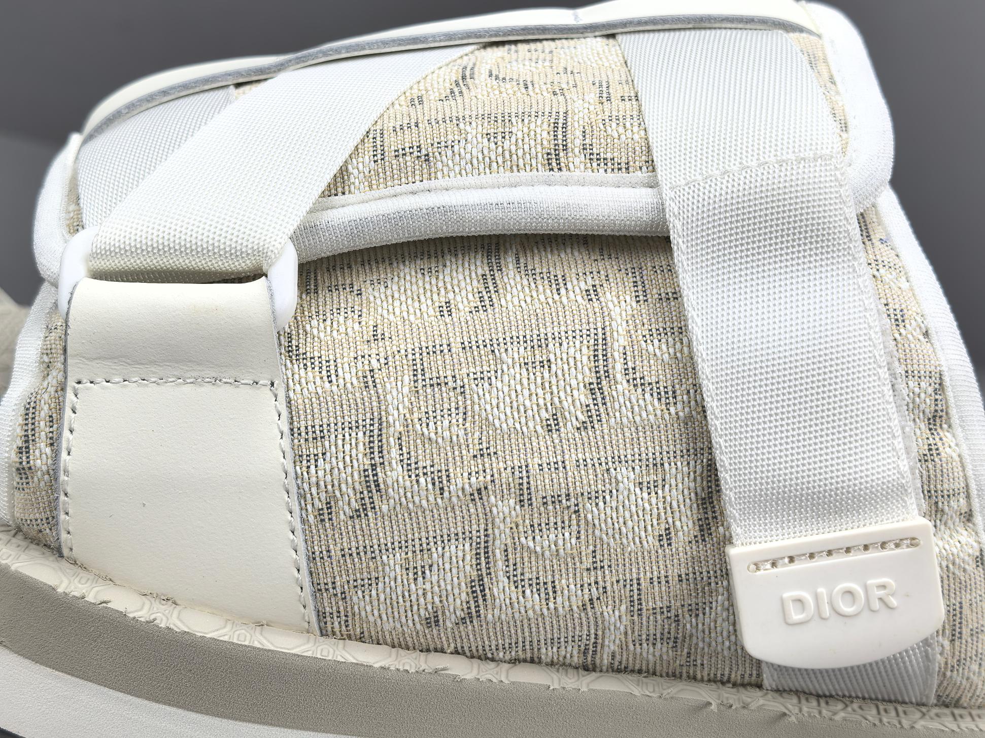 Vantaggio P Channel della scarpa Dior, disponibile all'ingrosso — photo 3