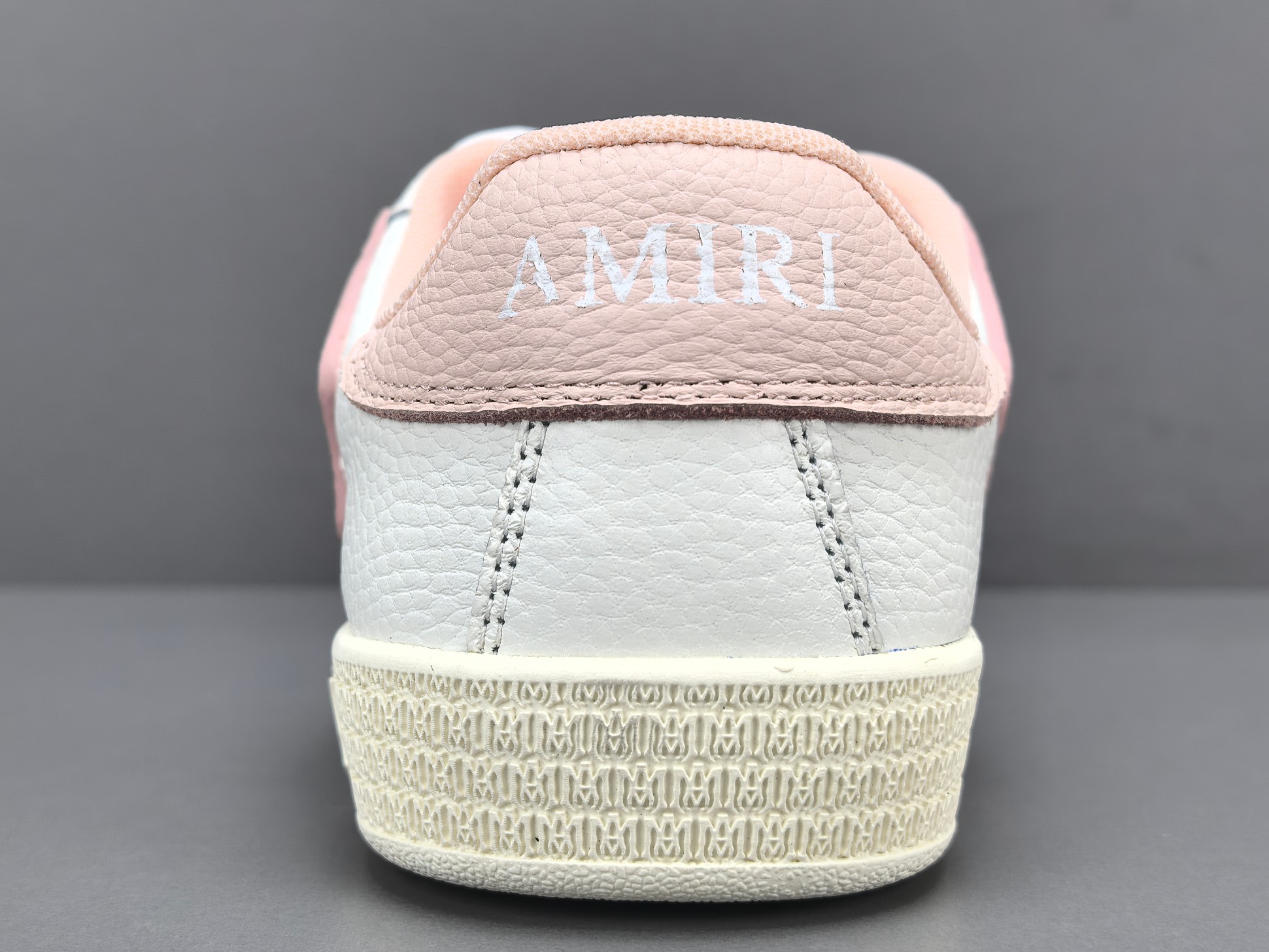 
【莞产 骨头鞋】AMIRI 牛剖层革牛皮革 圆头系带 低帮 板鞋 男女同款 
尺码35 36 37 3
