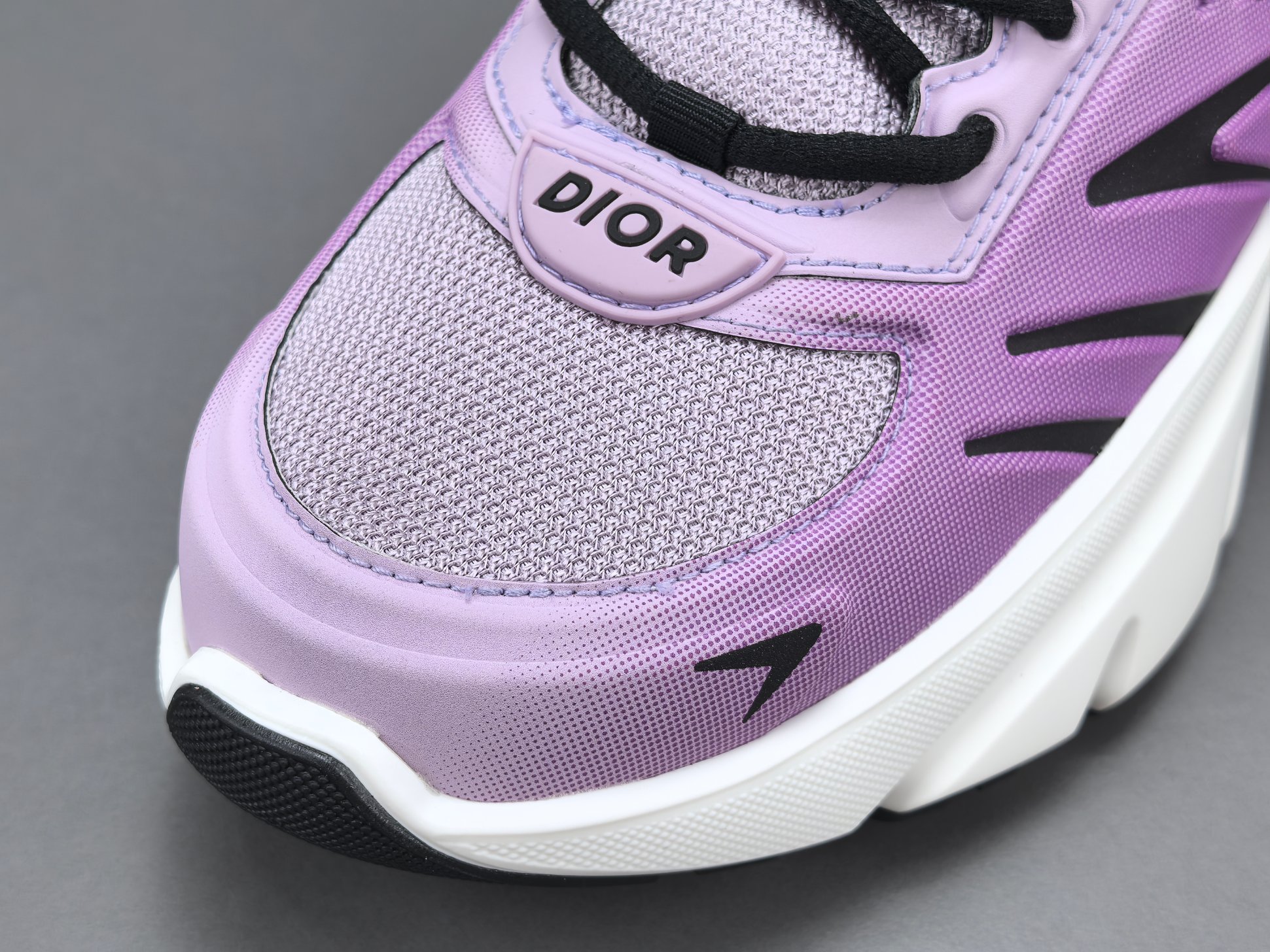 Vantaggio del canale P della scarpa Dior, disponibile all'ingrosso — photo 2