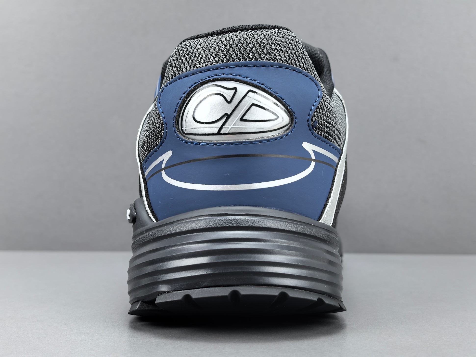 Dior Schuh P Channel Advantage, im Großhandel erhältlich — photo 5