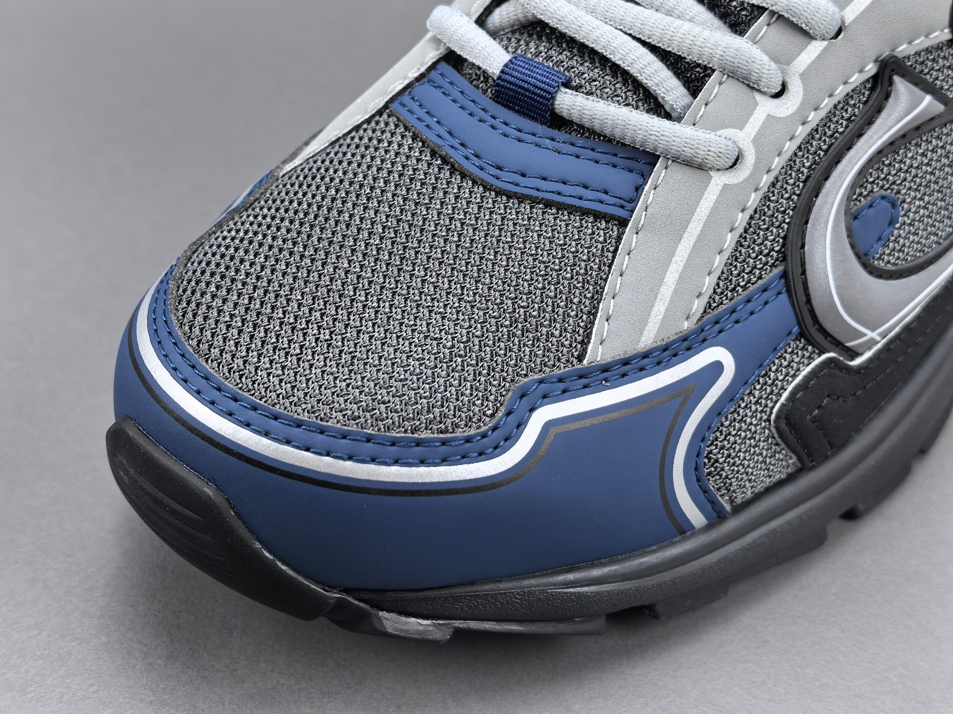 Dior Schuh P Channel Advantage, im Großhandel erhältlich — photo 2