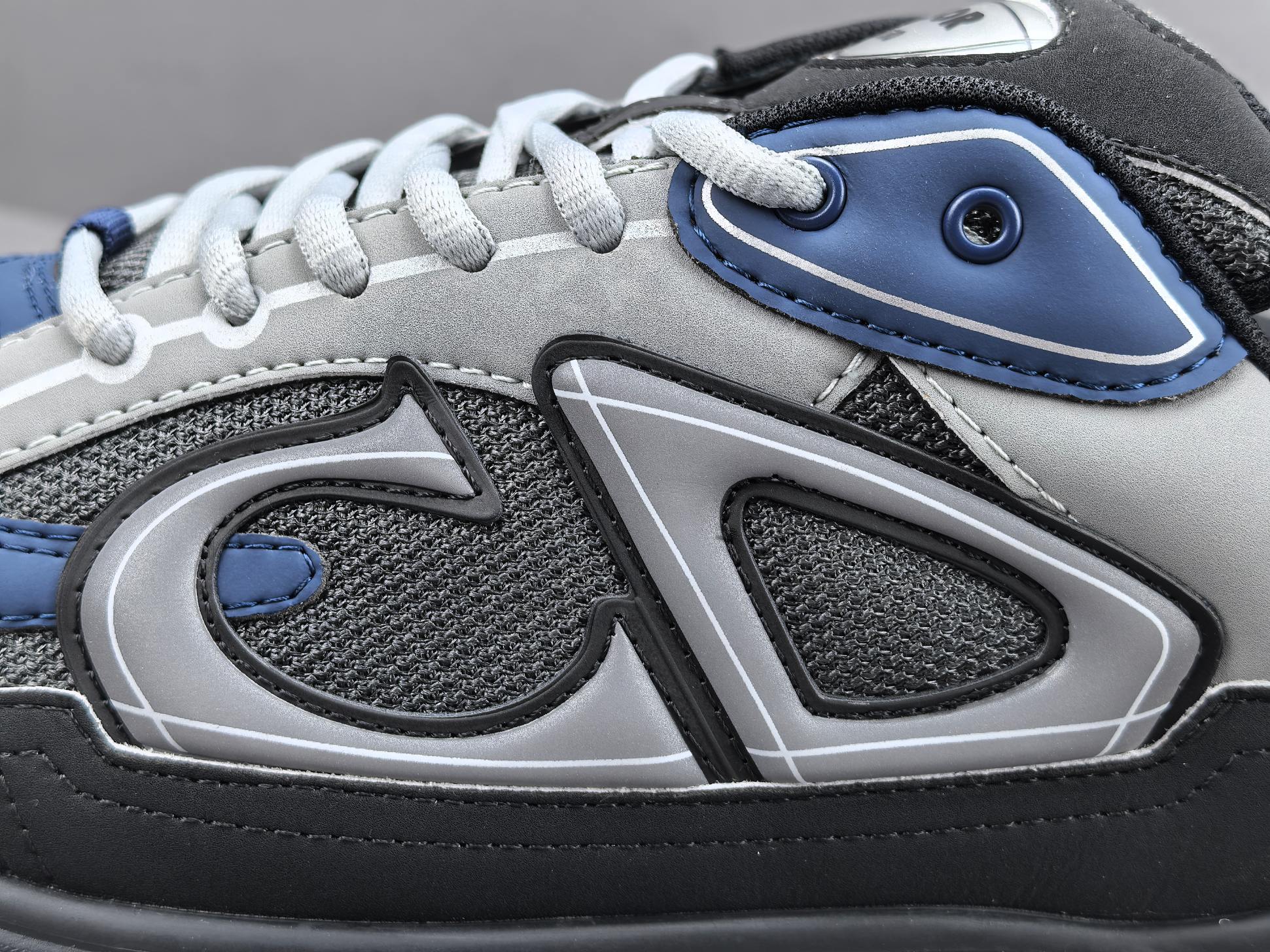 Dior Schuh P Channel Advantage, im Großhandel erhältlich — photo 3