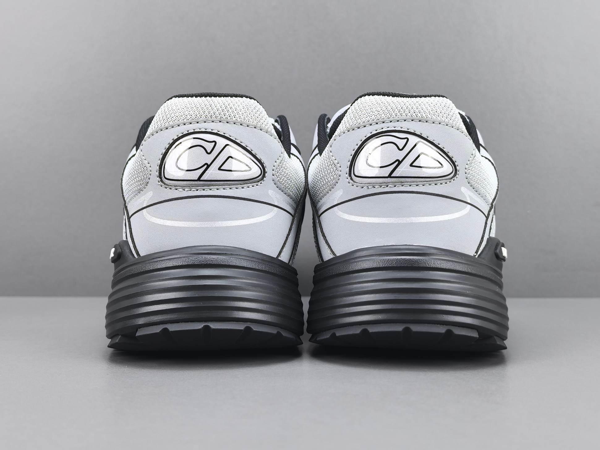 Dior Schuh P Channel Advantage, im Großhandel erhältlich — photo 3