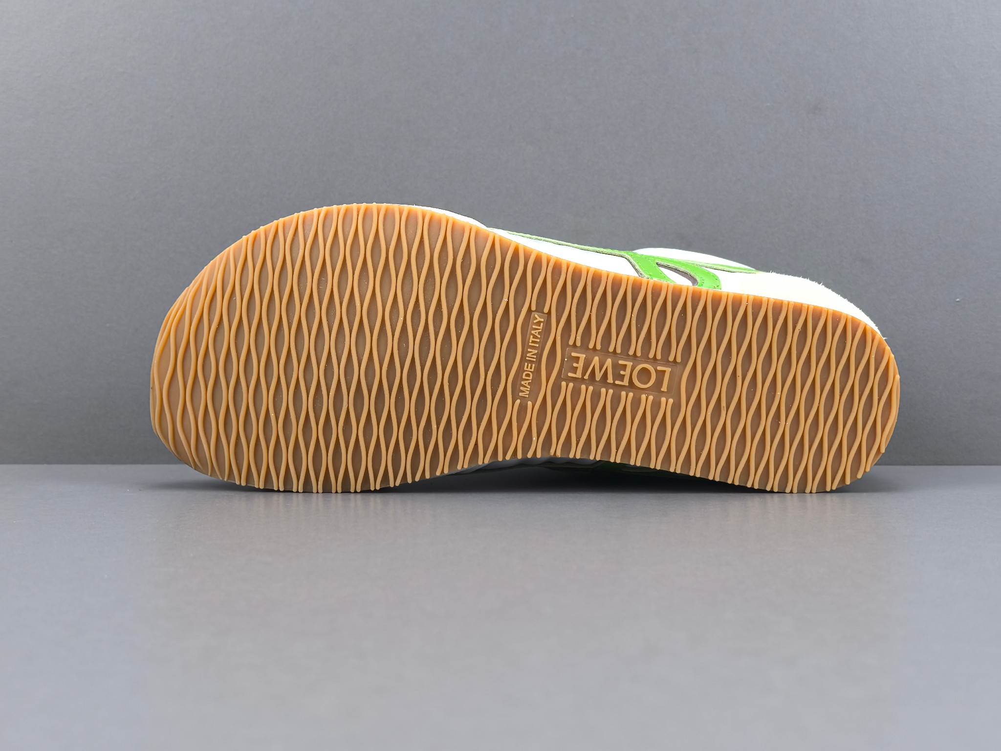 【专柜版 罗意威】 LOEWE罗意威 Ballet Runner 2.0 小牛皮 圆头系带 低帮 生活休