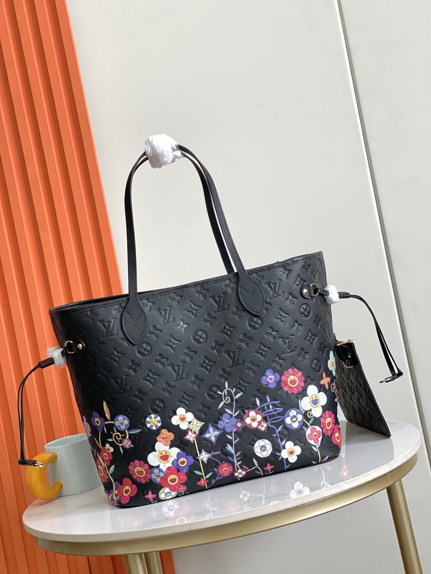 顶级原单m13675 neverfull中号购物袋!入门级的款式哦!绝对的终身款!此物经典不言而喻!街拍