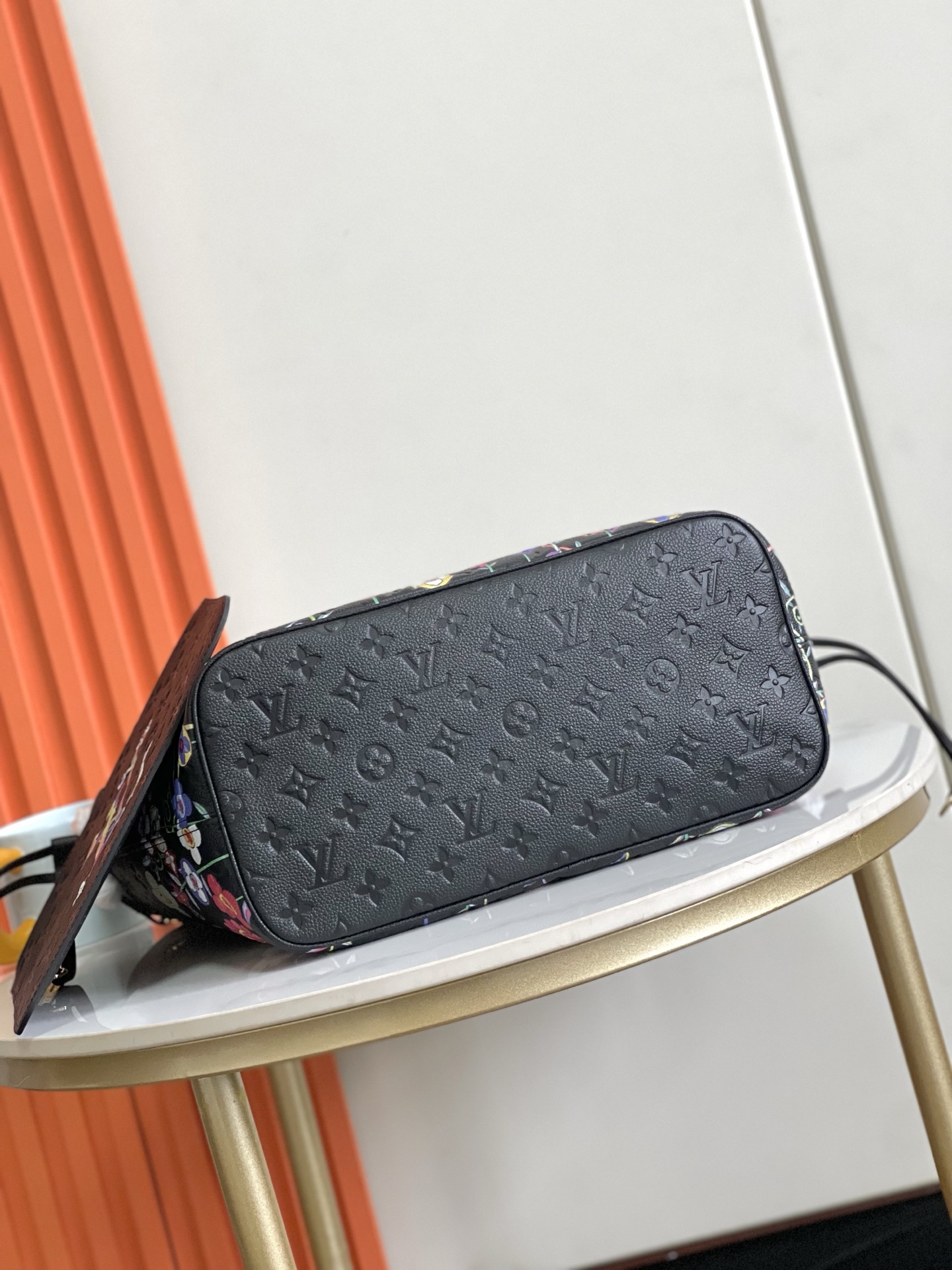 顶级原单m13675 neverfull中号购物袋!入门级的款式哦!绝对的终身款!此物经典不言而喻!街拍