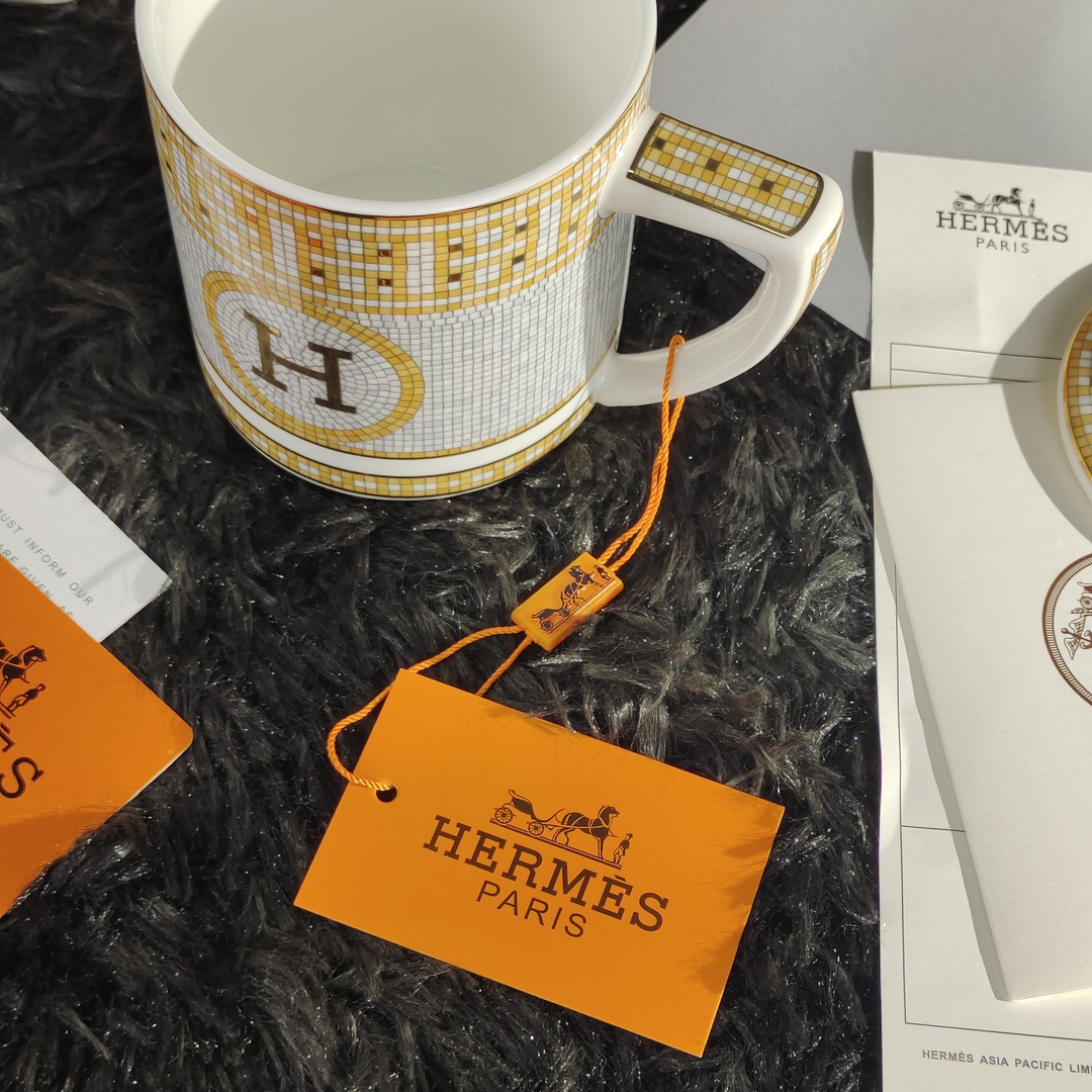 爱马仕 Hermès 高定典藏名品高定成衣时装外套连衣裙衬衫T恤 #CFA83762 3