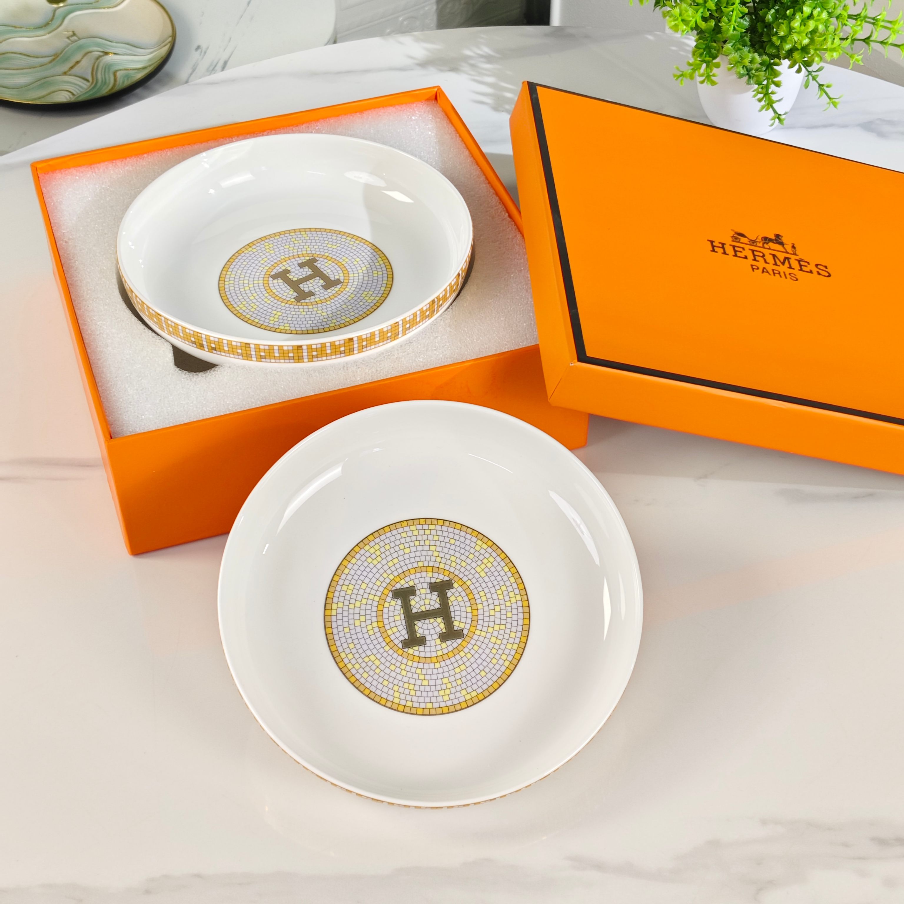 爱马仕 Hermès 高定典藏名品高定成衣时装外套连衣裙衬衫T恤 #EE738777 4