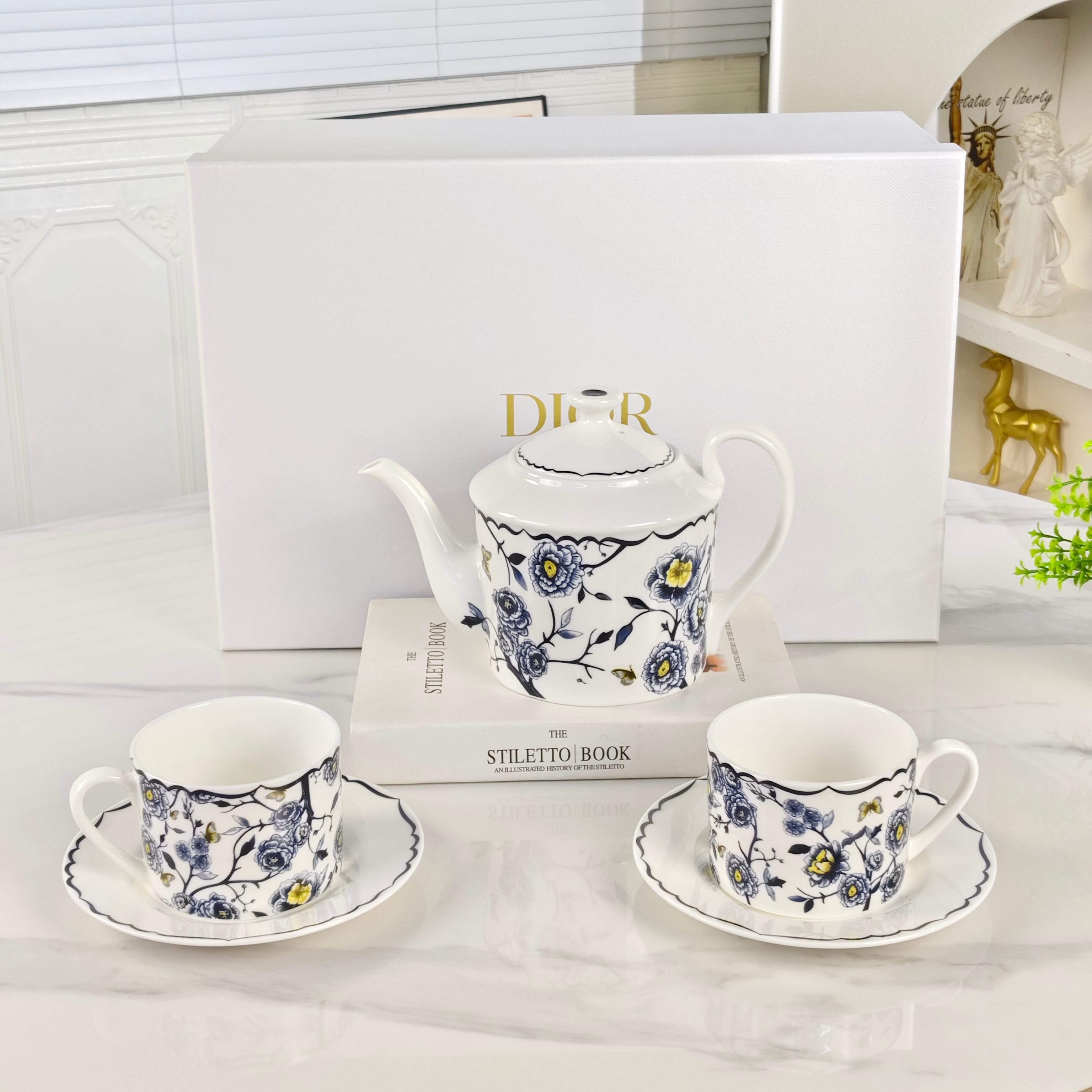 DIOR Granville Garden Coffee Set (1 Pot, 2 Cups, 2 Saucers) – Blue - Comprehensive 2