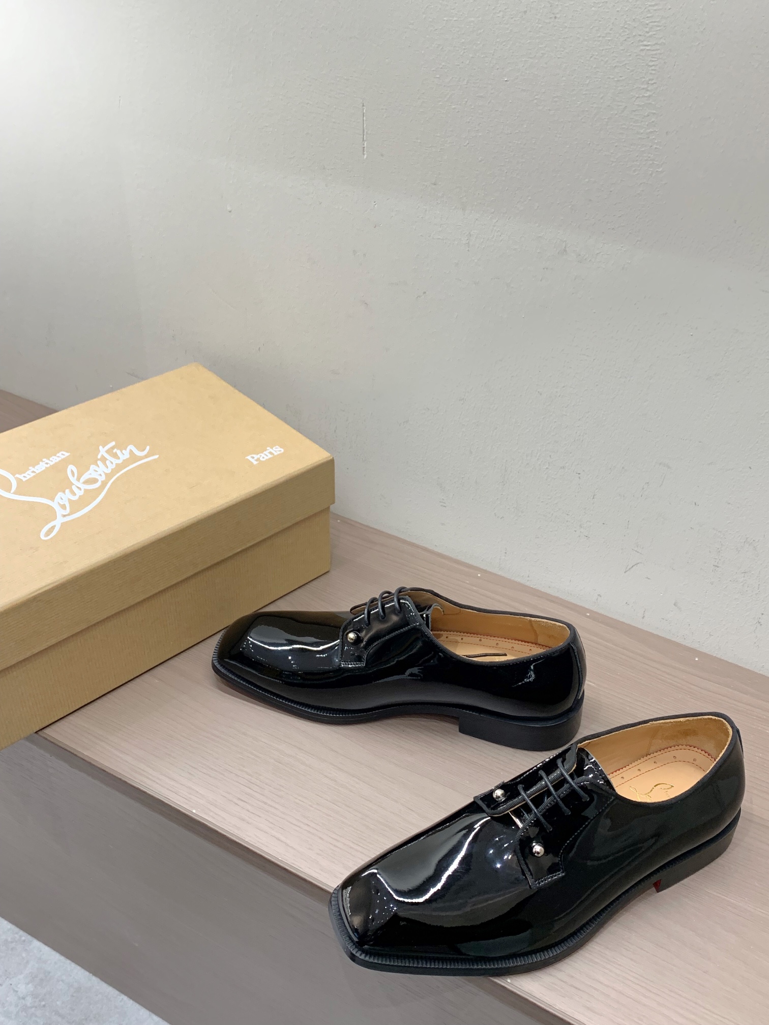 Christian Louboutin Style Leather Men's Shoes style reference detail image 9 from source 782773
