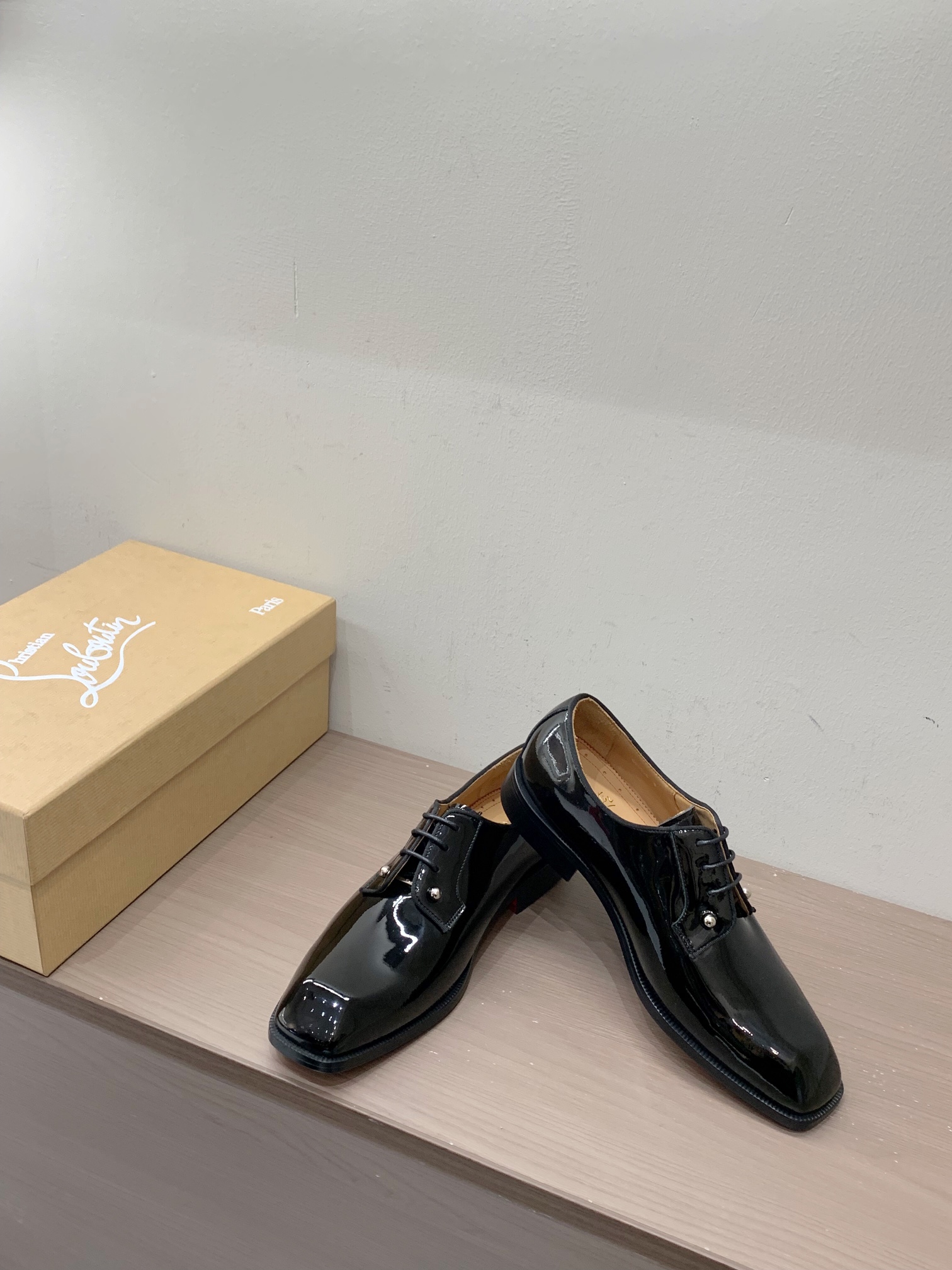 Christian Louboutin Style Leather Men's Shoes style reference detail image 4 from source 782773