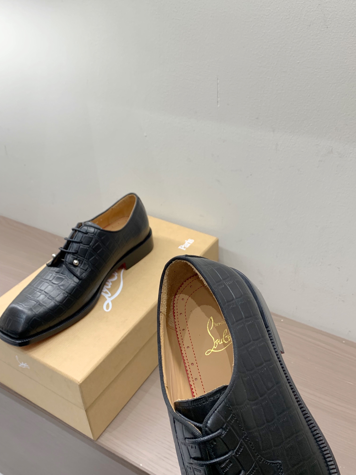 Christian Louboutin Style Leather Men's Shoes style reference detail image 7 from source 782771