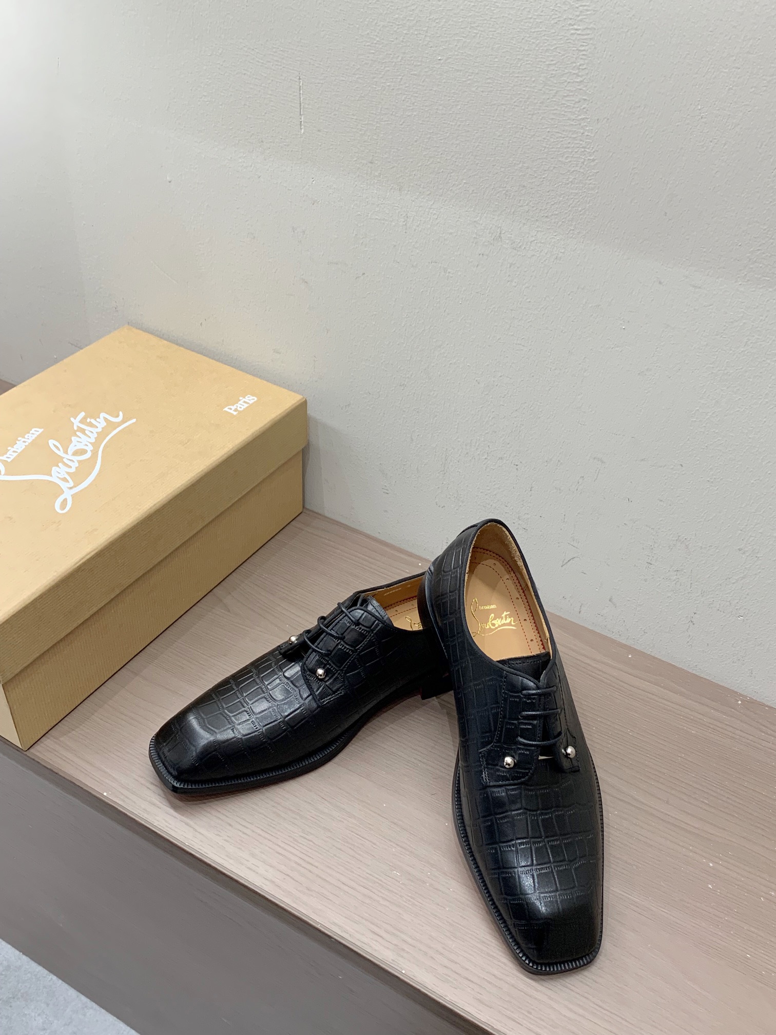 Christian Louboutin Style Leather Men's Shoes style reference detail image 3 from source 782771