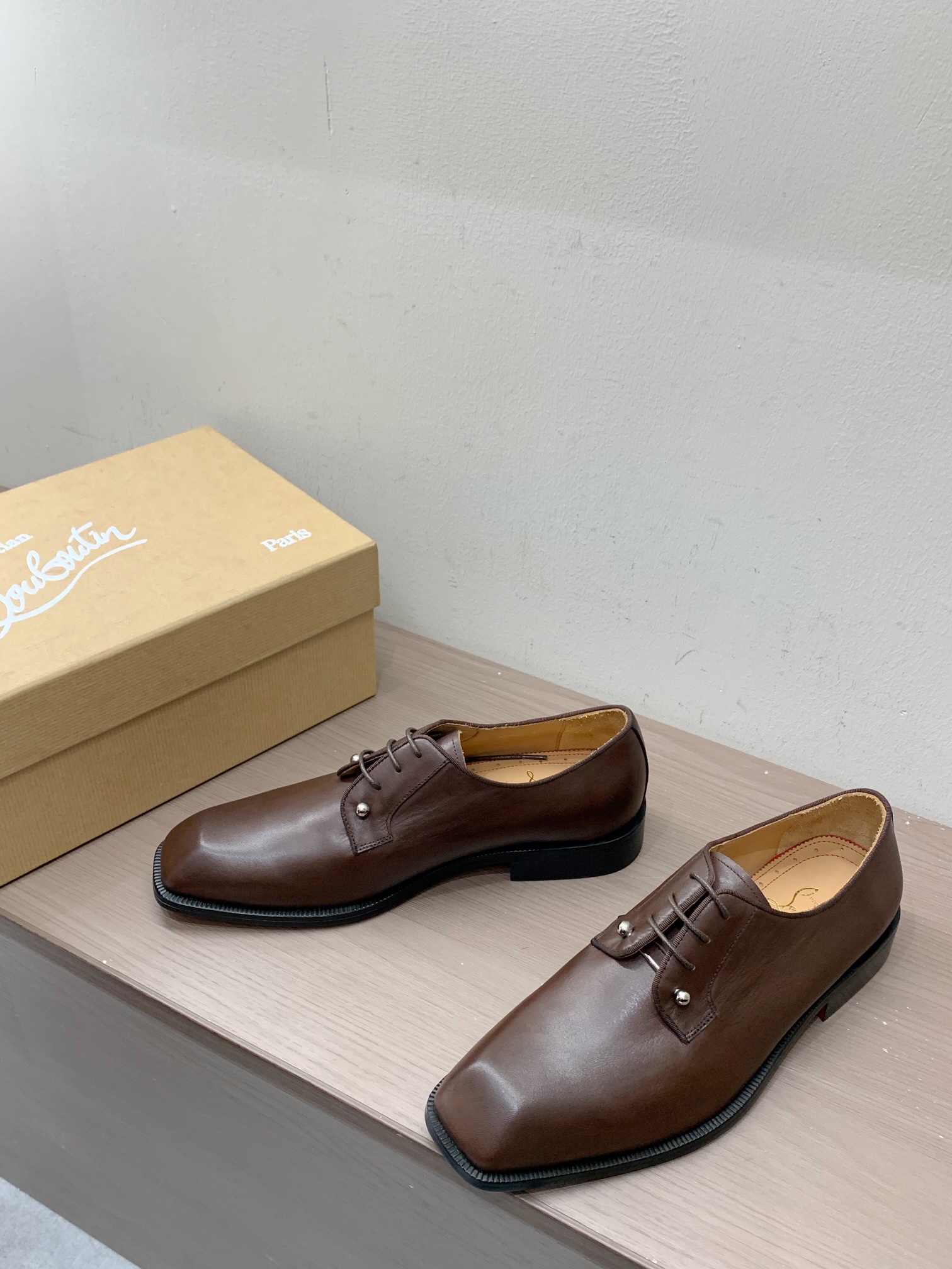 Christian Louboutin（cl男） Style Leather Men's Shoes Lookbook Reference image 2