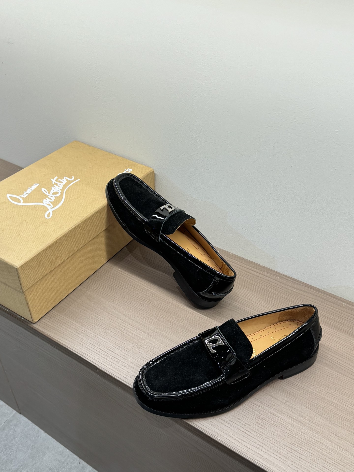 Christian Louboutin Style Leather Men's Shoes Men's Shoes Men's Shoes detail image 4 from source 782731