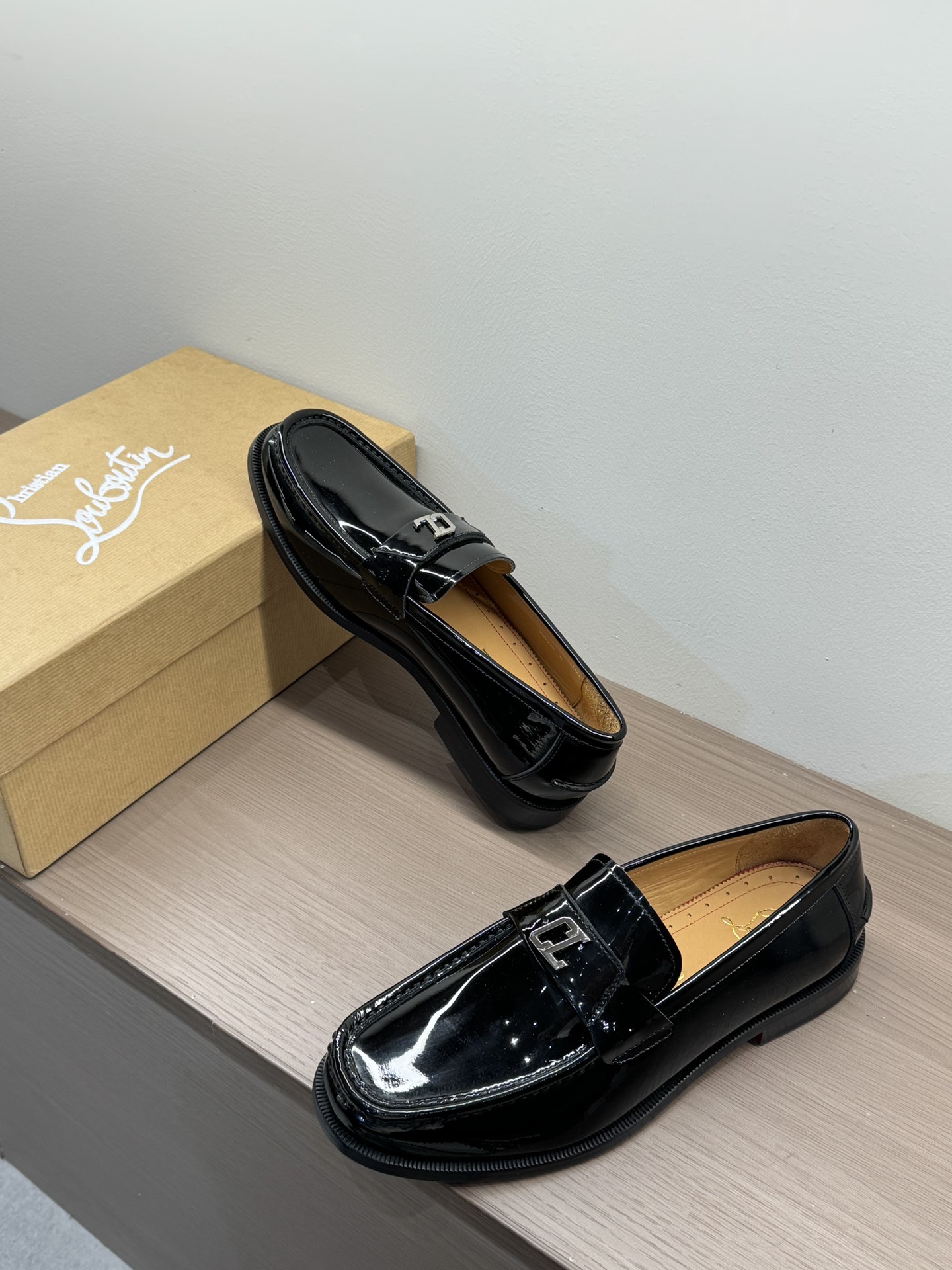 Christian Louboutin Style Leather Men's Shoes Men's Shoes Men's Shoes detail image 3 from source 782729