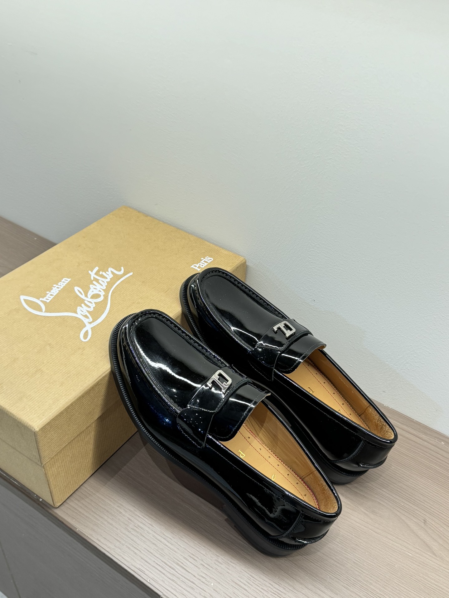 Christian Louboutin（cl男） Style Leather Men's Shoes Lookbook Reference image 2