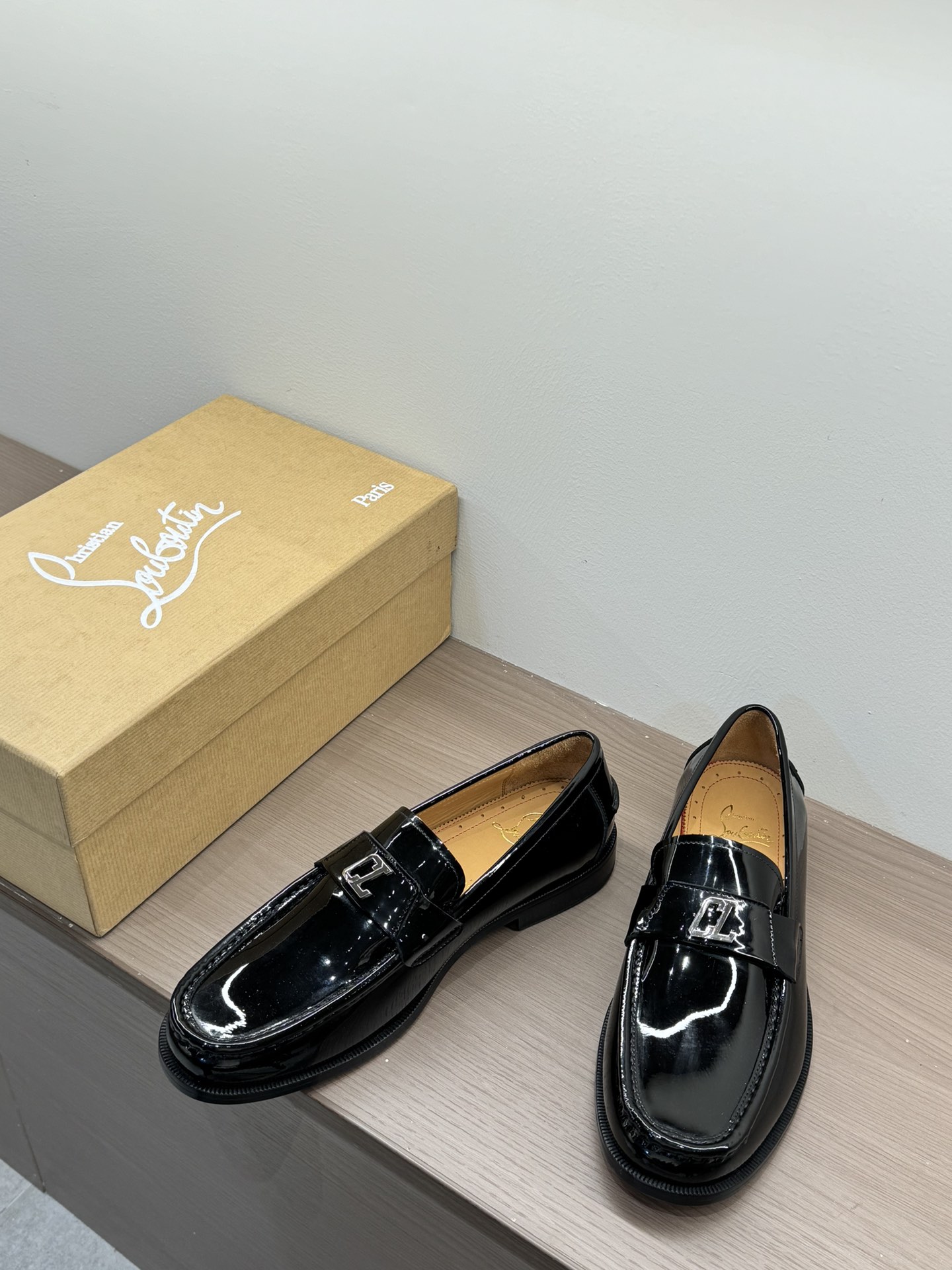 Christian Louboutin Style Leather Men's Shoes Men's Shoes Men's Shoes detail image 5 from source 782729