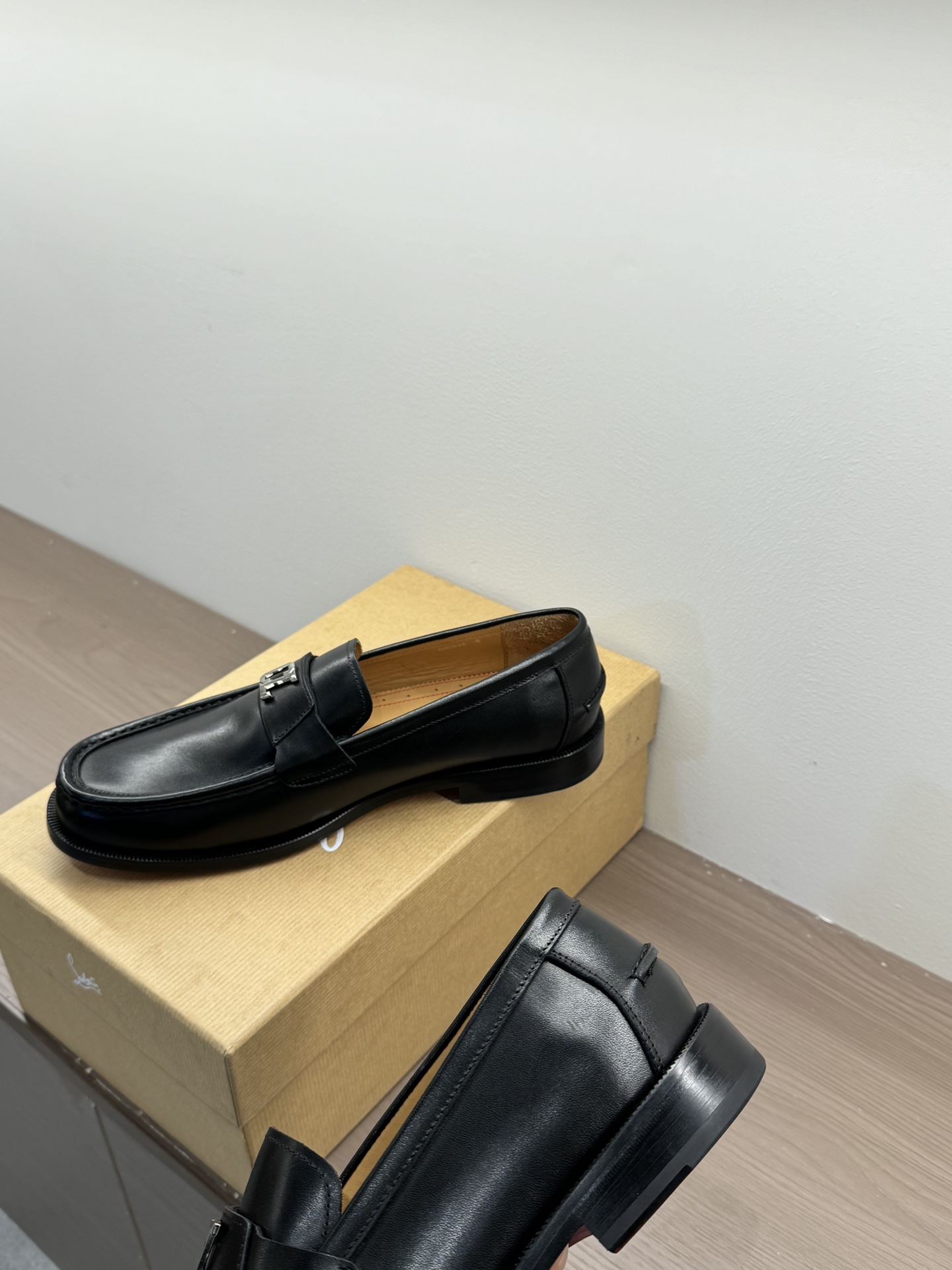 Christian Louboutin Style Leather Men's Shoes Men's Shoes Men's Shoes detail image 8 from source 782732