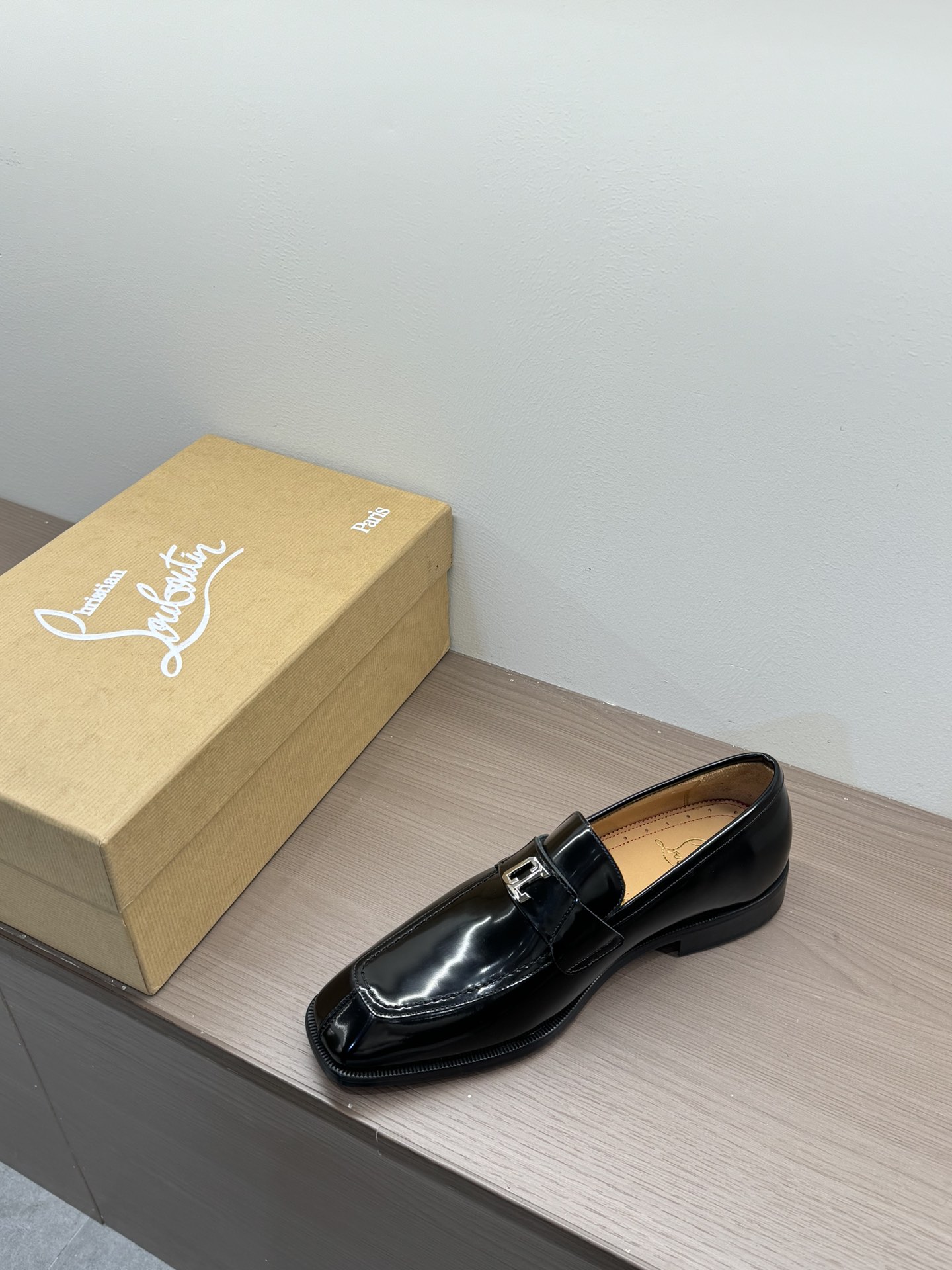 Christian Louboutin Style Leather Men's Shoes Men's Shoes Men's Shoes detail image 9 from source 782724