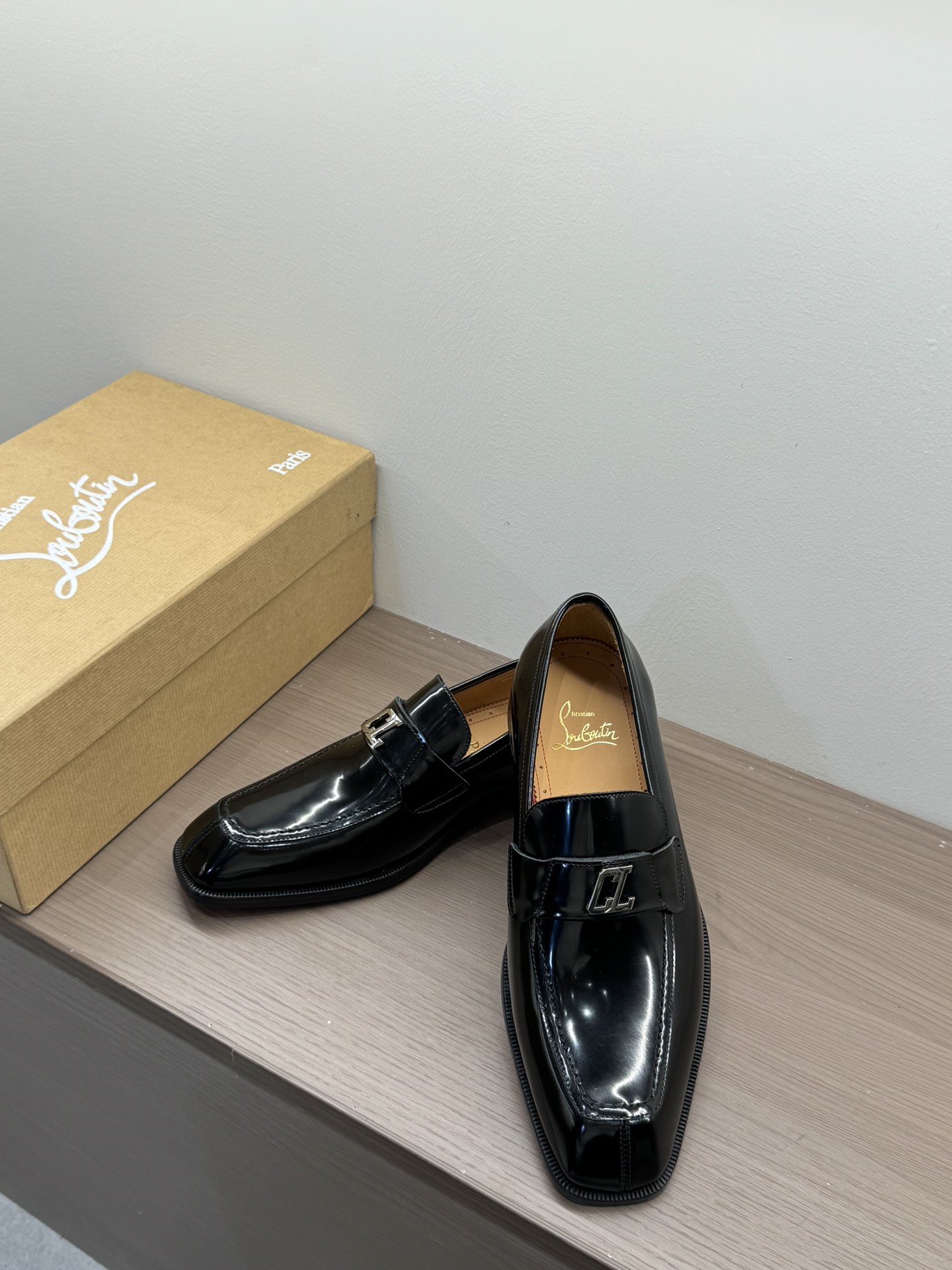 Christian Louboutin Style Leather Men's Shoes Men's Shoes Men's Shoes detail image 5 from source 782724