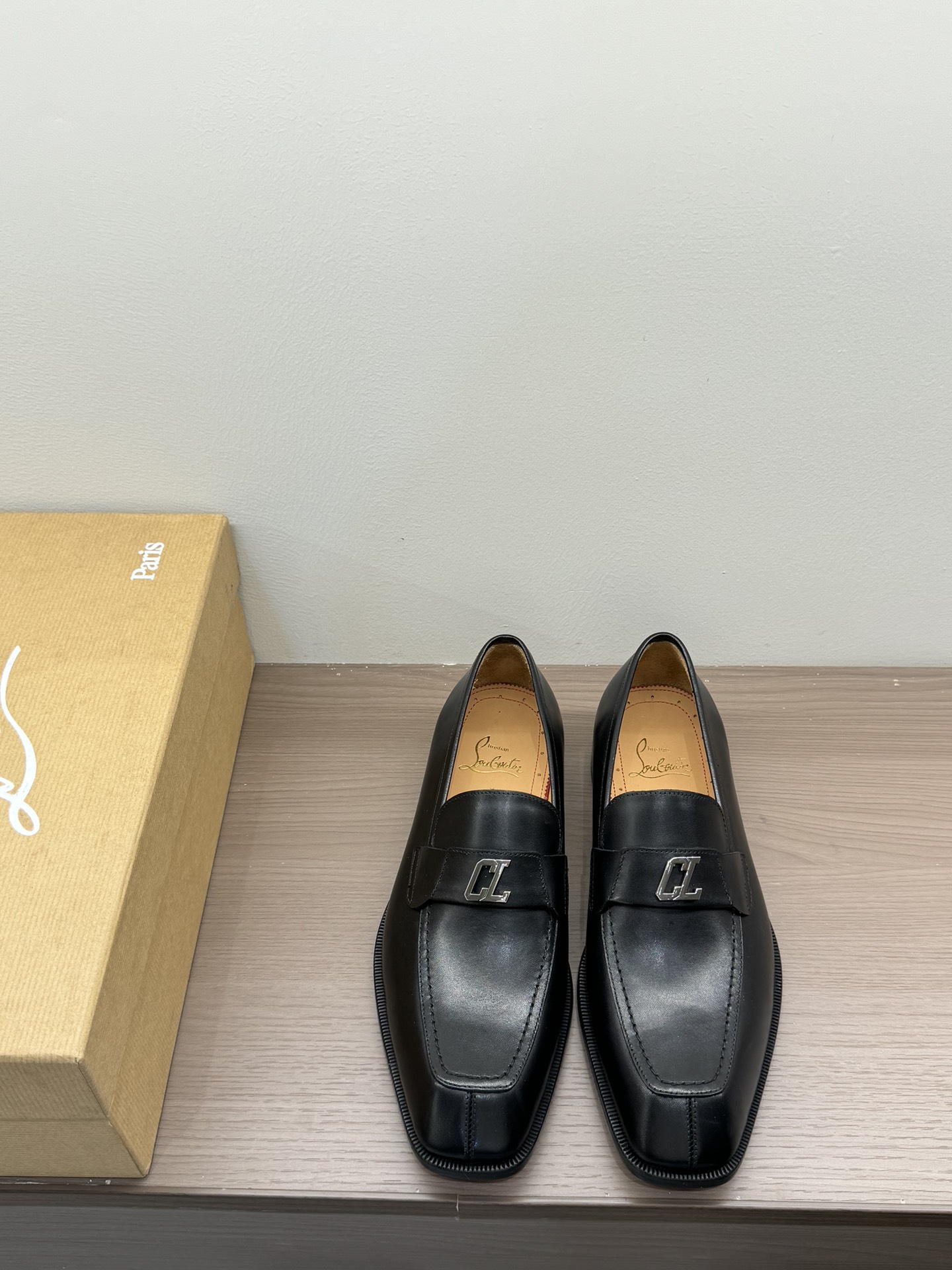 Christian Louboutin（cl男） Style Leather Men's Shoes Lookbook Reference image 2