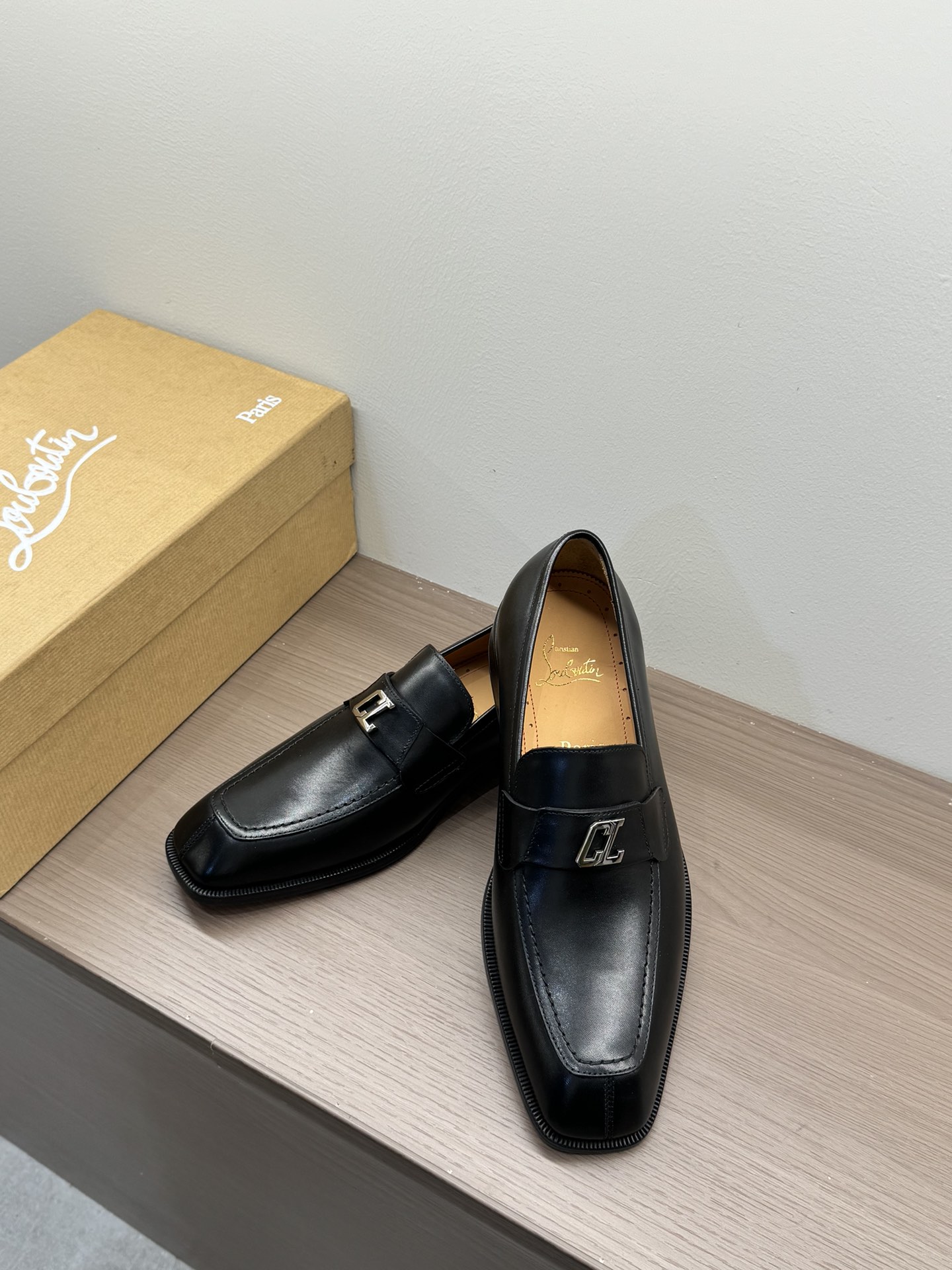 Christian Louboutin Style Leather Men's Shoes Men's Shoes Men's Shoes detail image 6 from source 782718