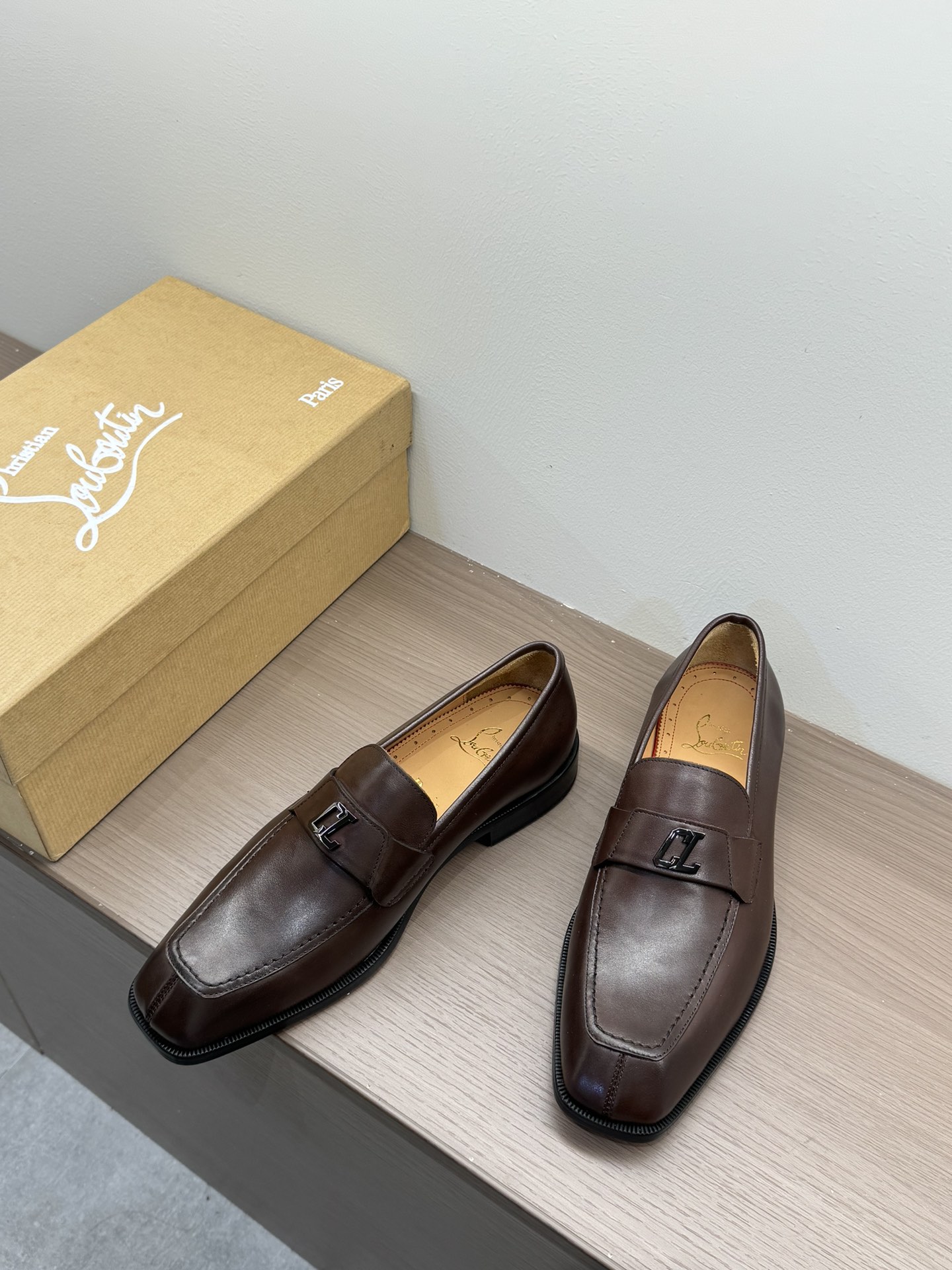 Christian Louboutin Style Leather Men's Shoes Men's Shoes Men's Shoes detail image 4 from source 782716