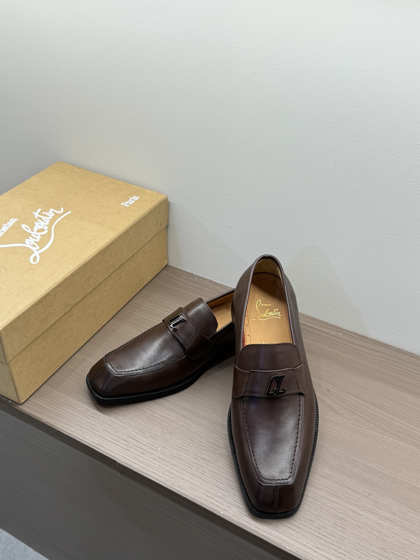 Christian Louboutin Style Leather Men's Shoes Men's Shoes Men's Shoes detail image 5 from source 782716