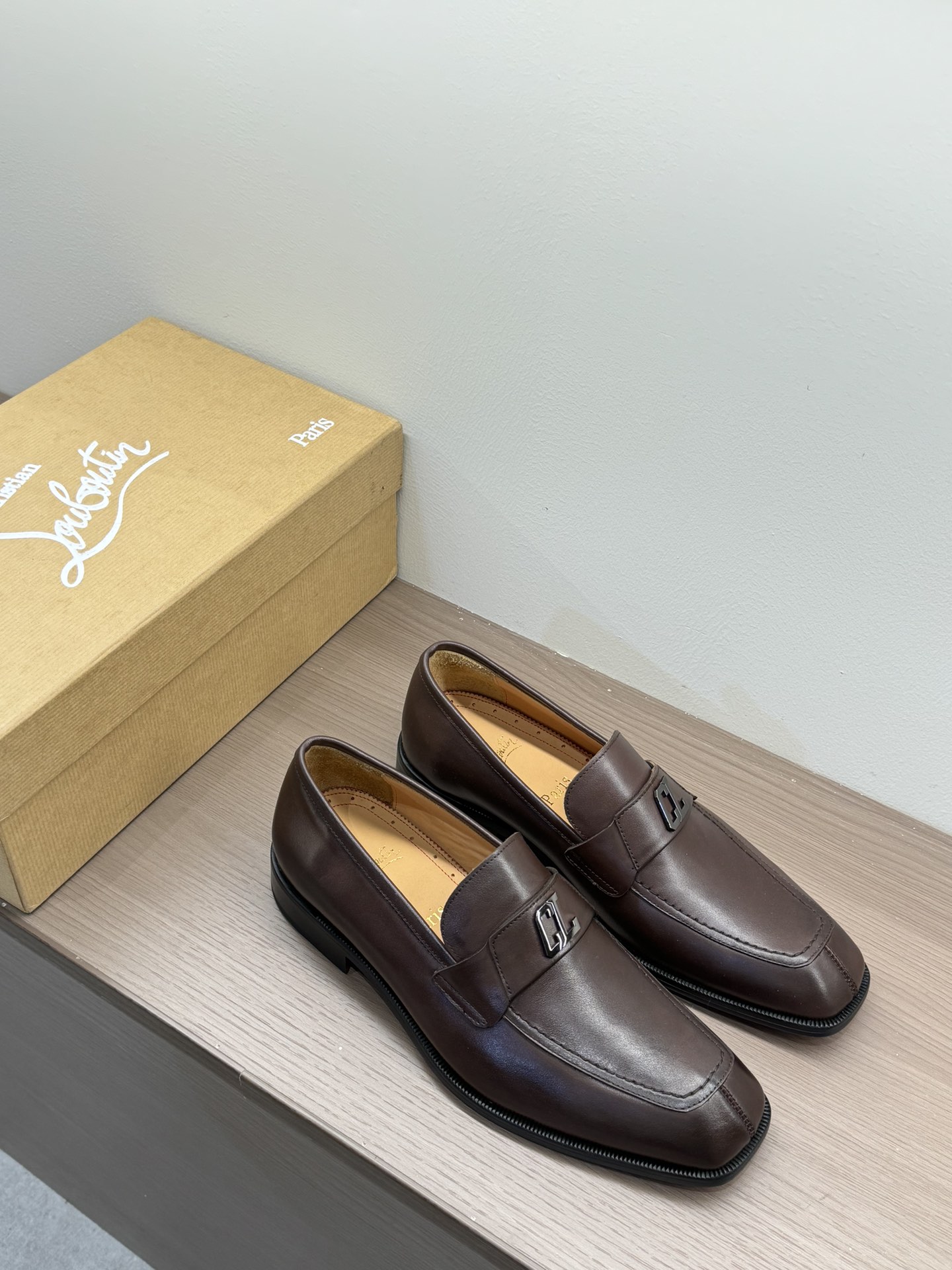 Christian Louboutin Style Leather Men's Shoes Men's Shoes Men's Shoes detail image 6 from source 782716
