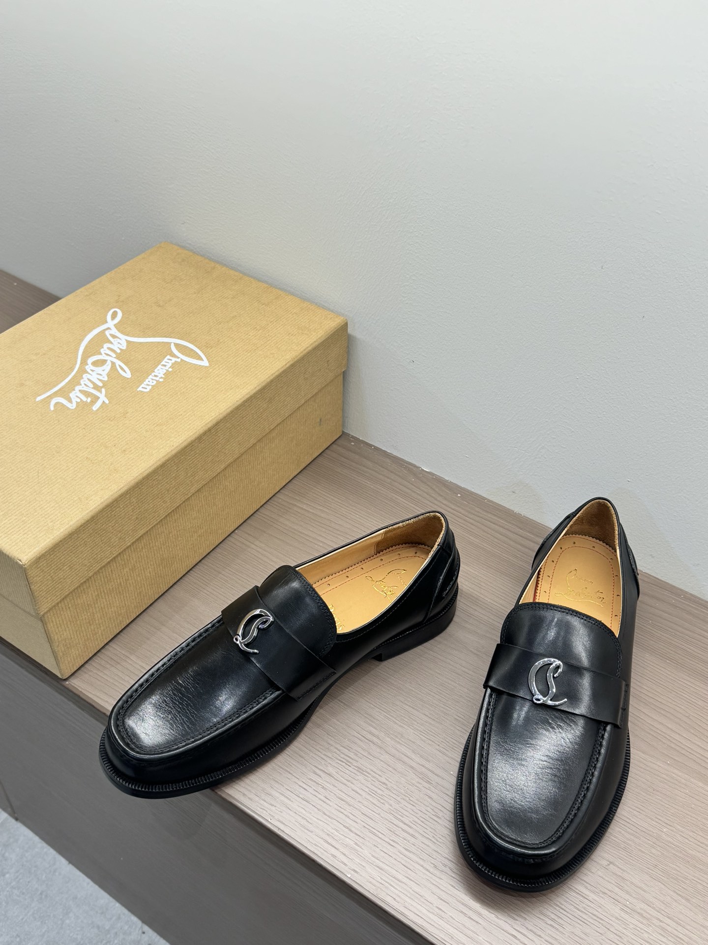 Christian Louboutin Style Leather Men's Shoes Men's Shoes Men's Shoes detail image 5 from source 782725