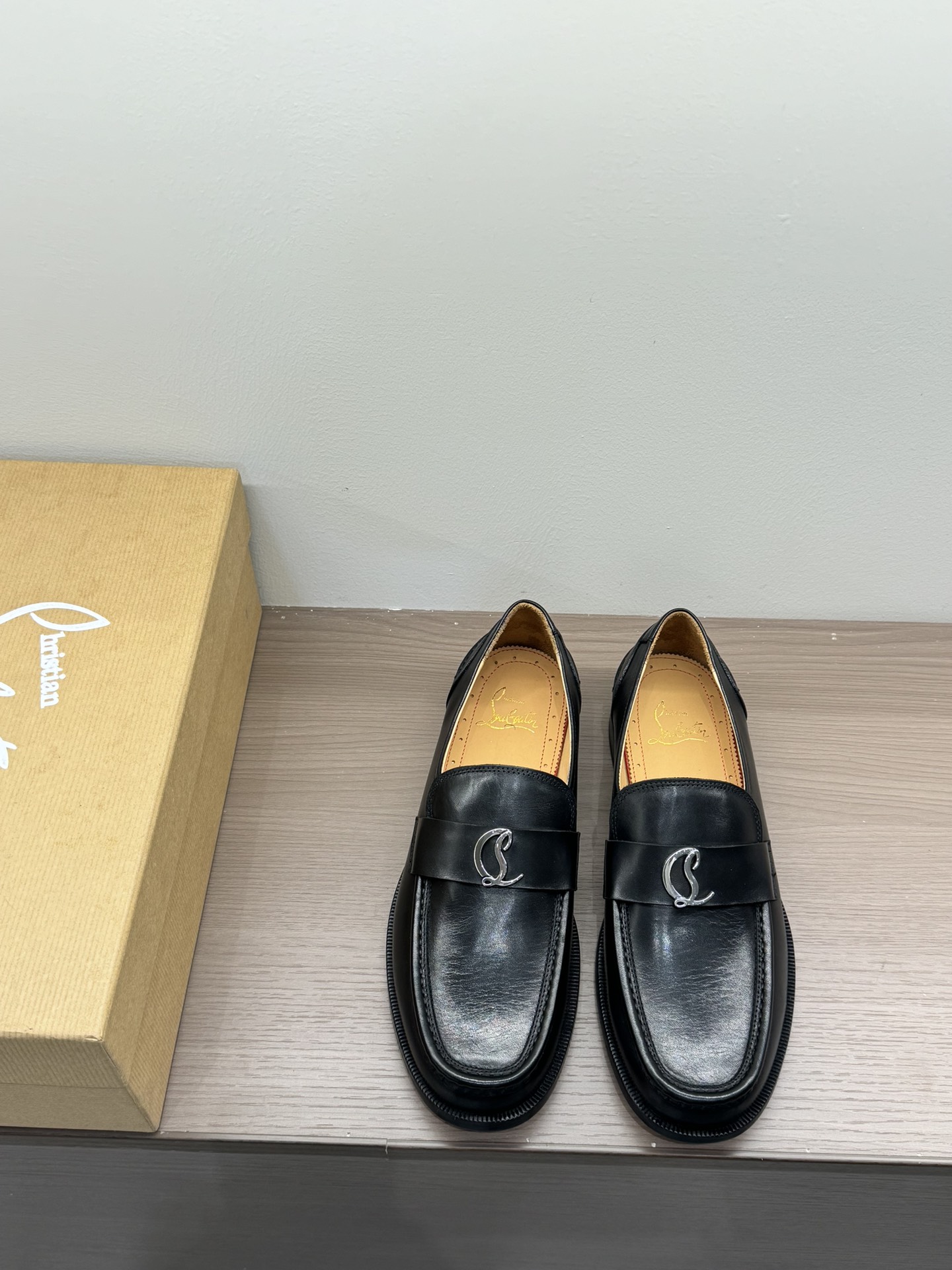 Christian Louboutin（cl男） Style Leather Men's Shoes Lookbook Reference image 2
